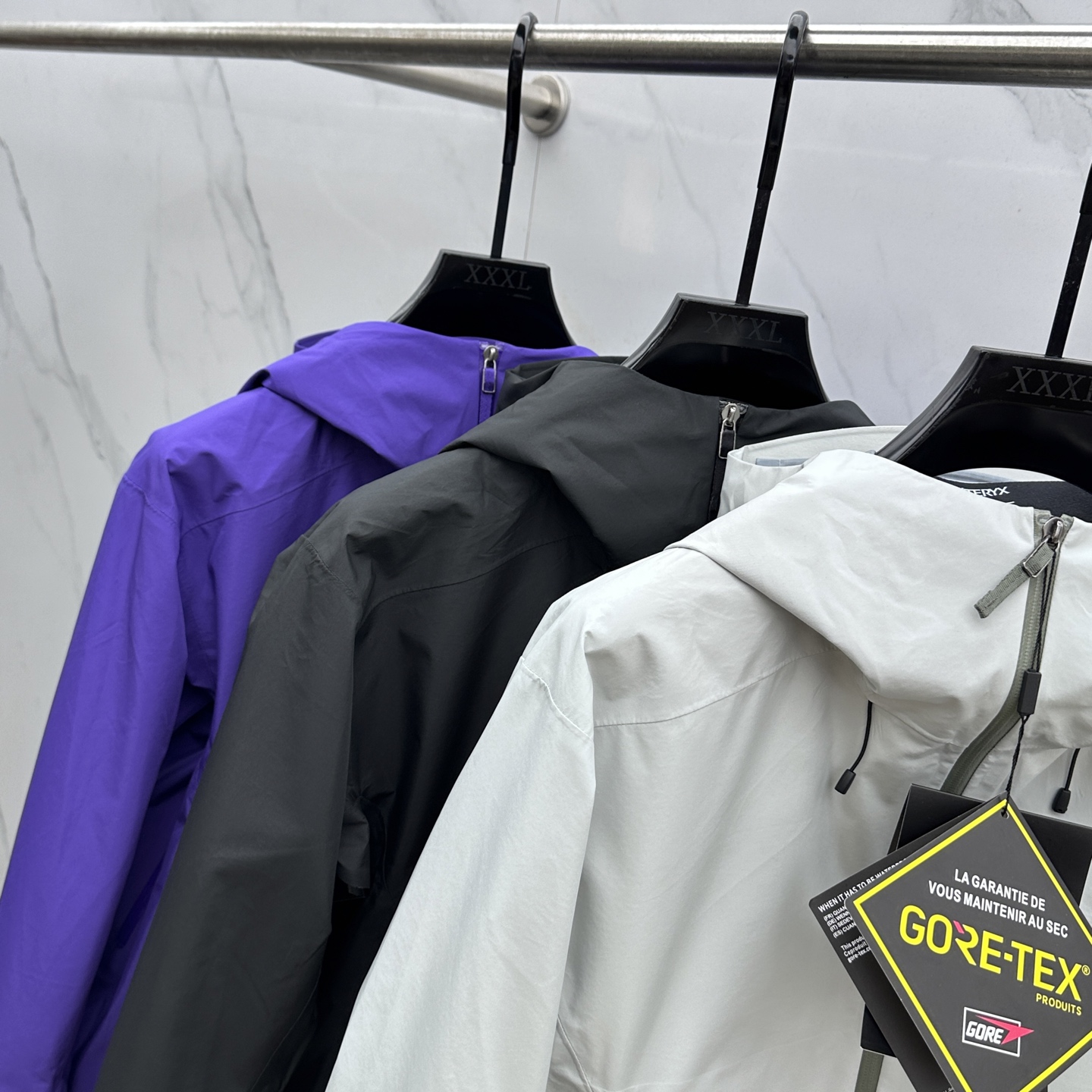 ￼  🆕ARCTERYX *始祖鸟𓅛

A𝗥𝗖𝗧𝗘𝗥𝗬𝗫 𝗕𝗮𝘁𝗲 𝗟𝘁 𝗝𝗮𝗰𝗸𝗲𝘁 硬壳防水系列 
