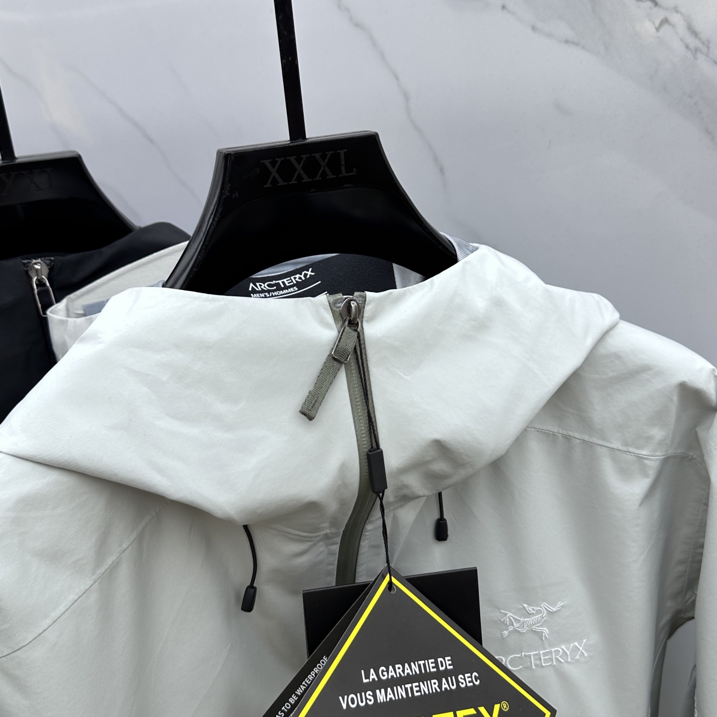 ￼  🆕ARCTERYX *始祖鸟𓅛

A𝗥𝗖𝗧𝗘𝗥𝗬𝗫 𝗕𝗮𝘁𝗲 𝗟𝘁 𝗝𝗮𝗰𝗸𝗲𝘁 硬壳防水系列 
