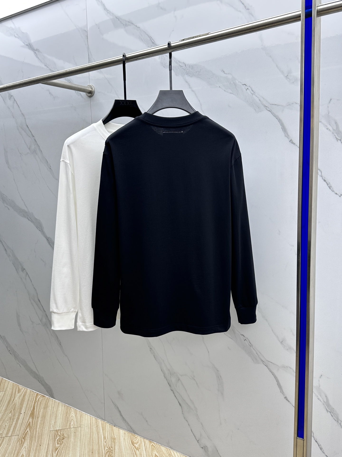  🆕Martin Margiela*马吉拉长袖T恤®

*精选270g 双纱紧密纺平纹面料，质感与舒适度