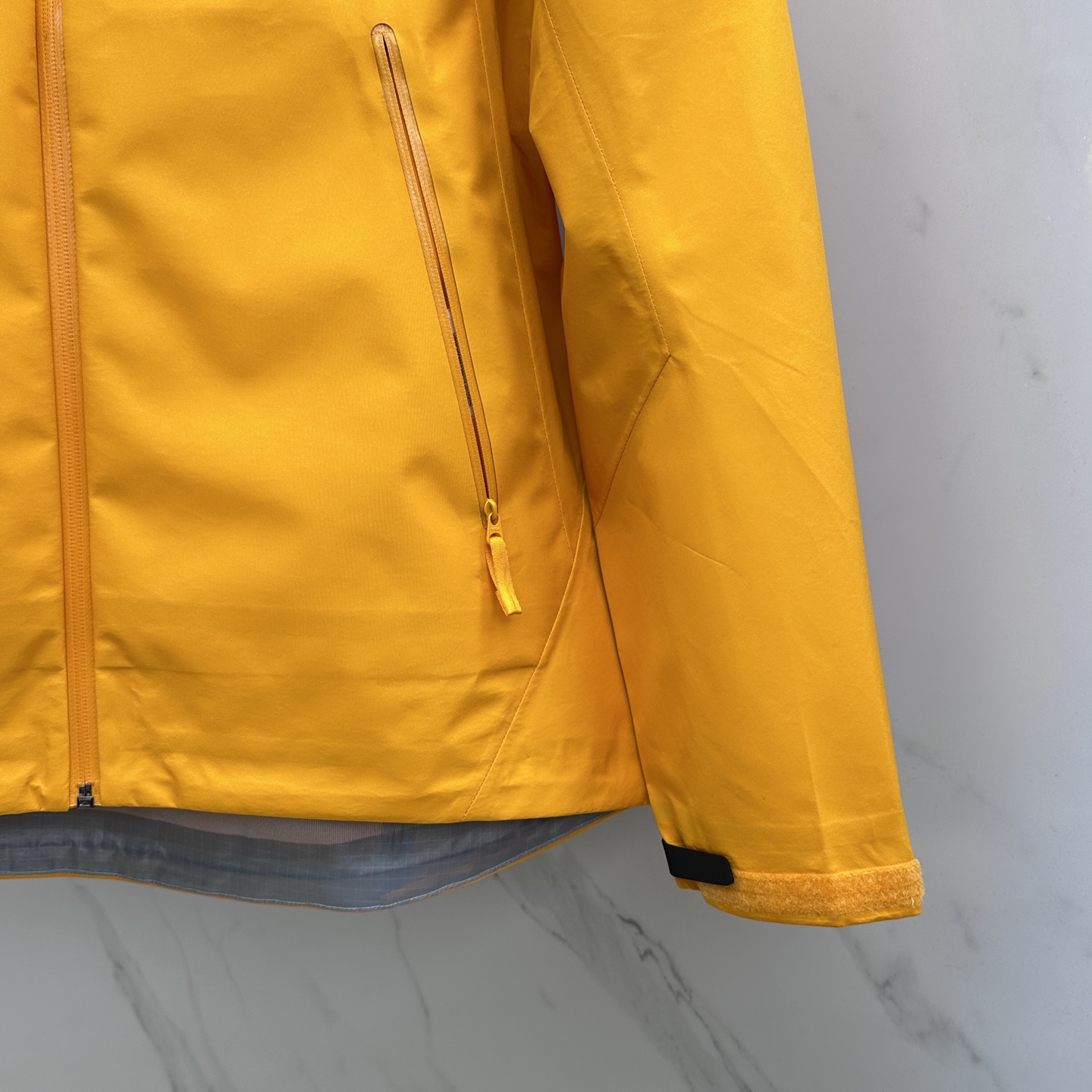 🆕ARCTERYX *始祖鸟𓅛A𝗥𝗖𝗧𝗘𝗥𝗬𝗫 𝗕𝗮𝘁𝗲 𝗟𝘁 𝗝𝗮𝗰𝗸𝗲𝘁 硬壳防水系列 BRTA L