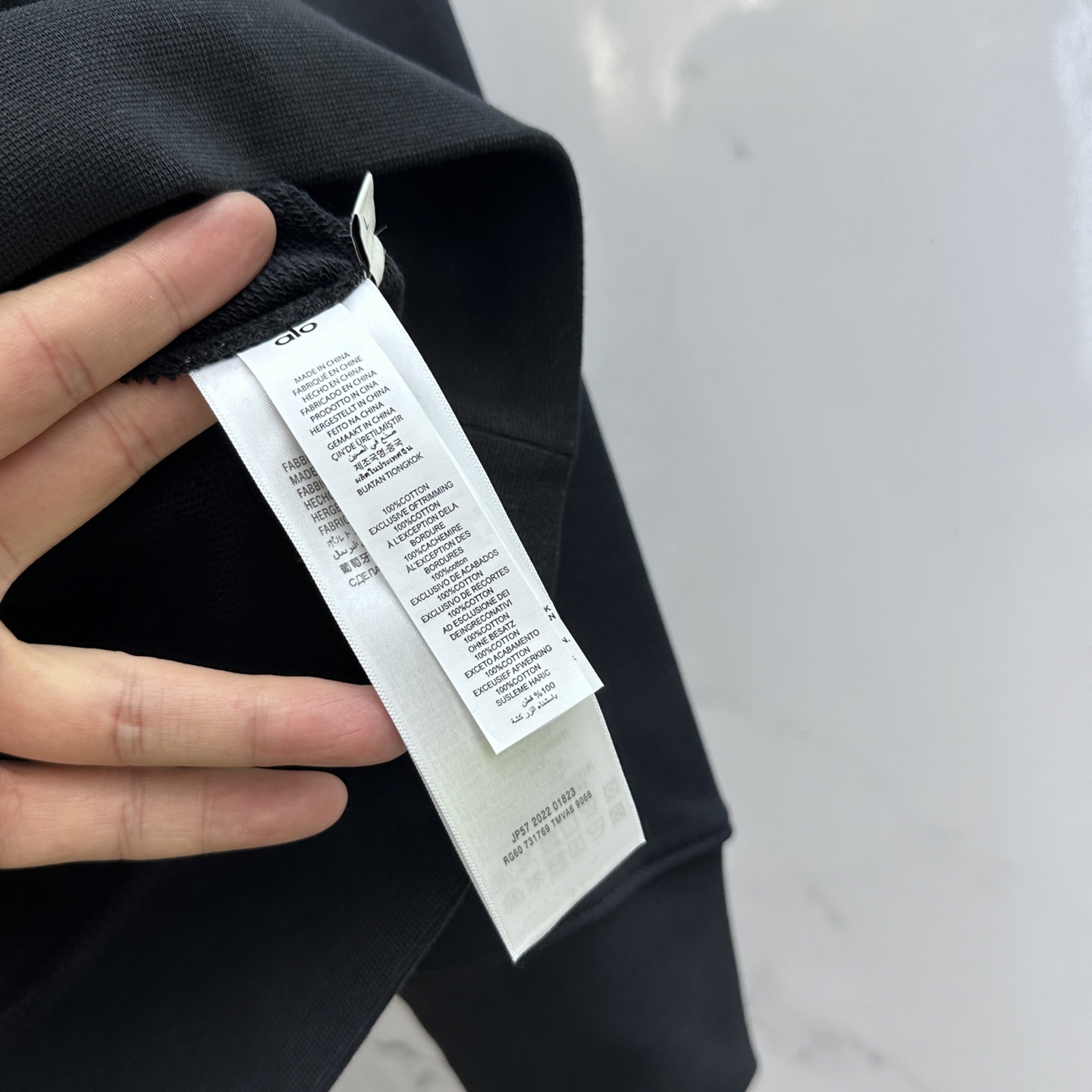 🆕alo 24FW早秋新款连帽卫衣，男女同款！独特吸引人的眼球，这一款卫衣品相品质都在线，舒适度，一如既