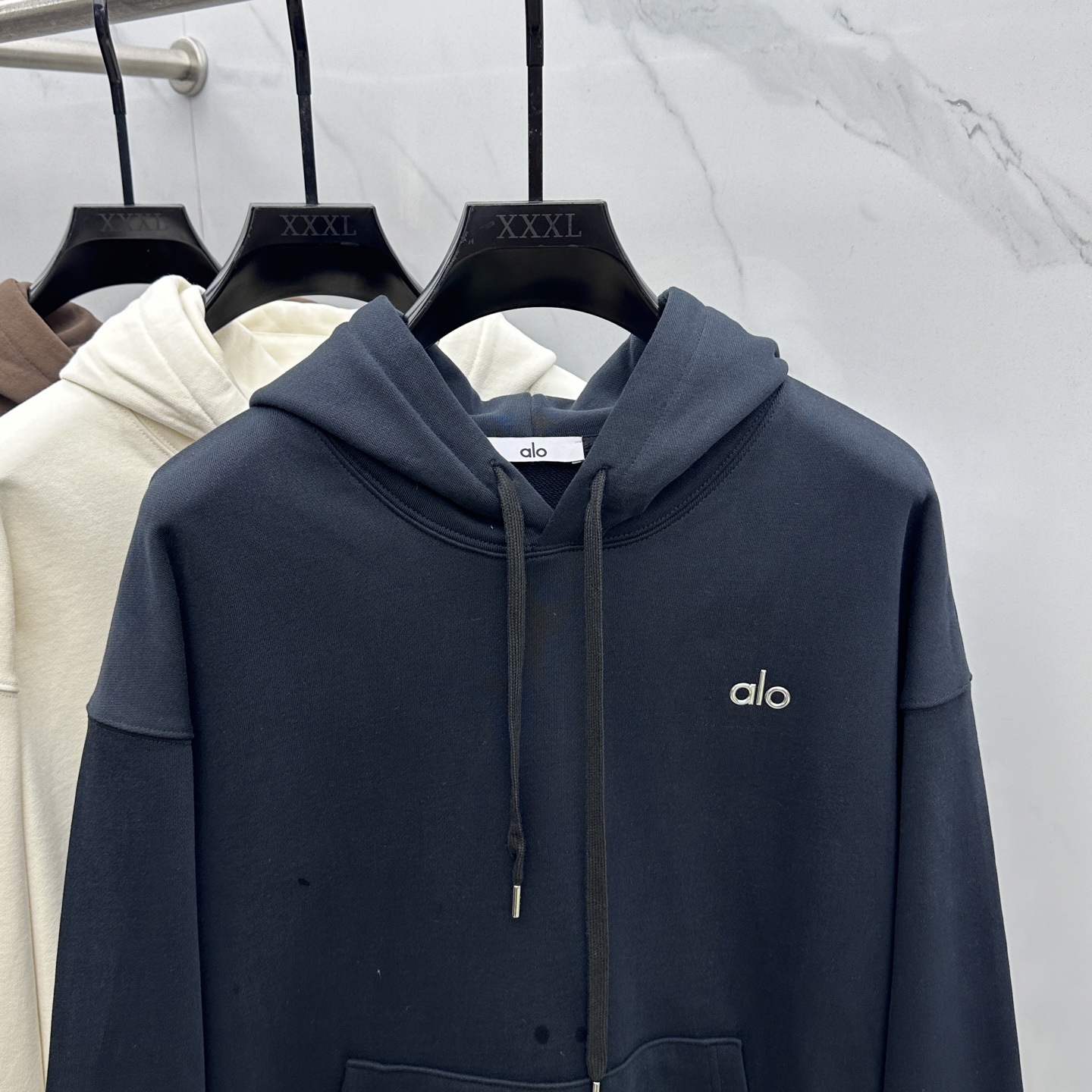 🆕alo 24FW早秋新款连帽卫衣，男女同款！独特吸引人的眼球，这一款卫衣品相品质都在线，舒适度，一如既