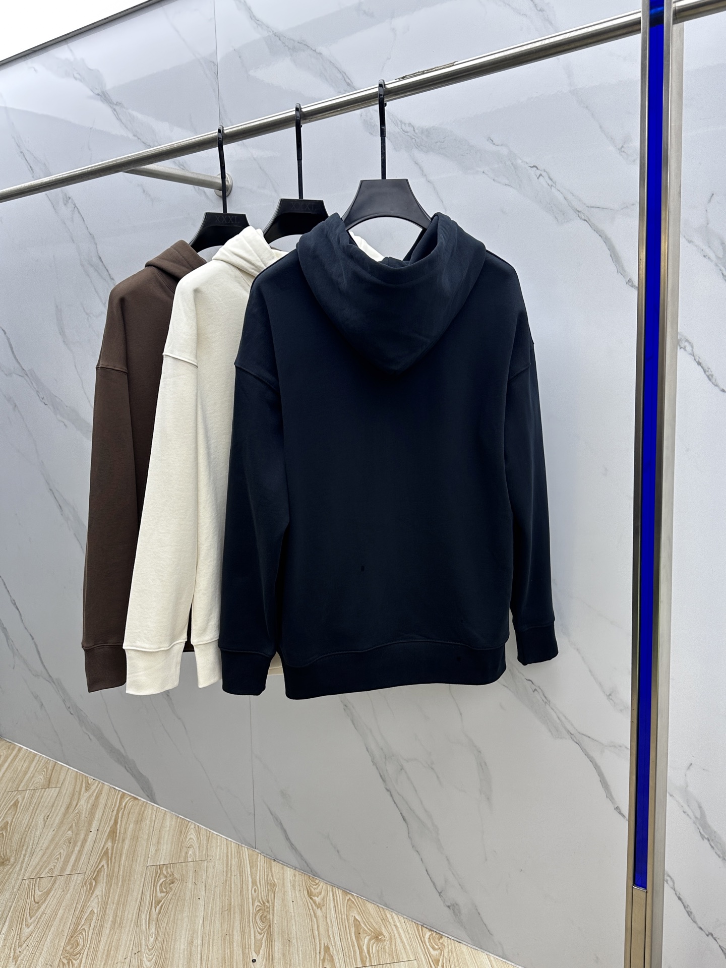 🆕alo 24FW早秋新款连帽卫衣，男女同款！独特吸引人的眼球，这一款卫衣品相品质都在线，舒适度，一如既