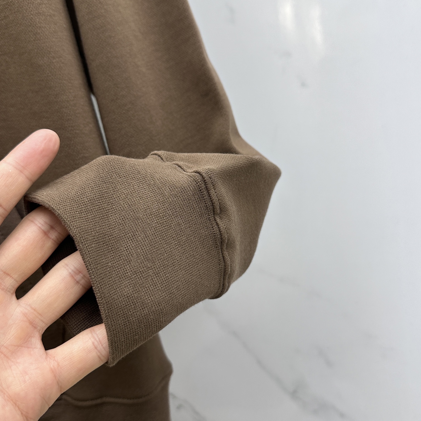 🆕alo 24FW早秋新款连帽卫衣，男女同款！独特吸引人的眼球，这一款卫衣品相品质都在线，舒适度，一如既