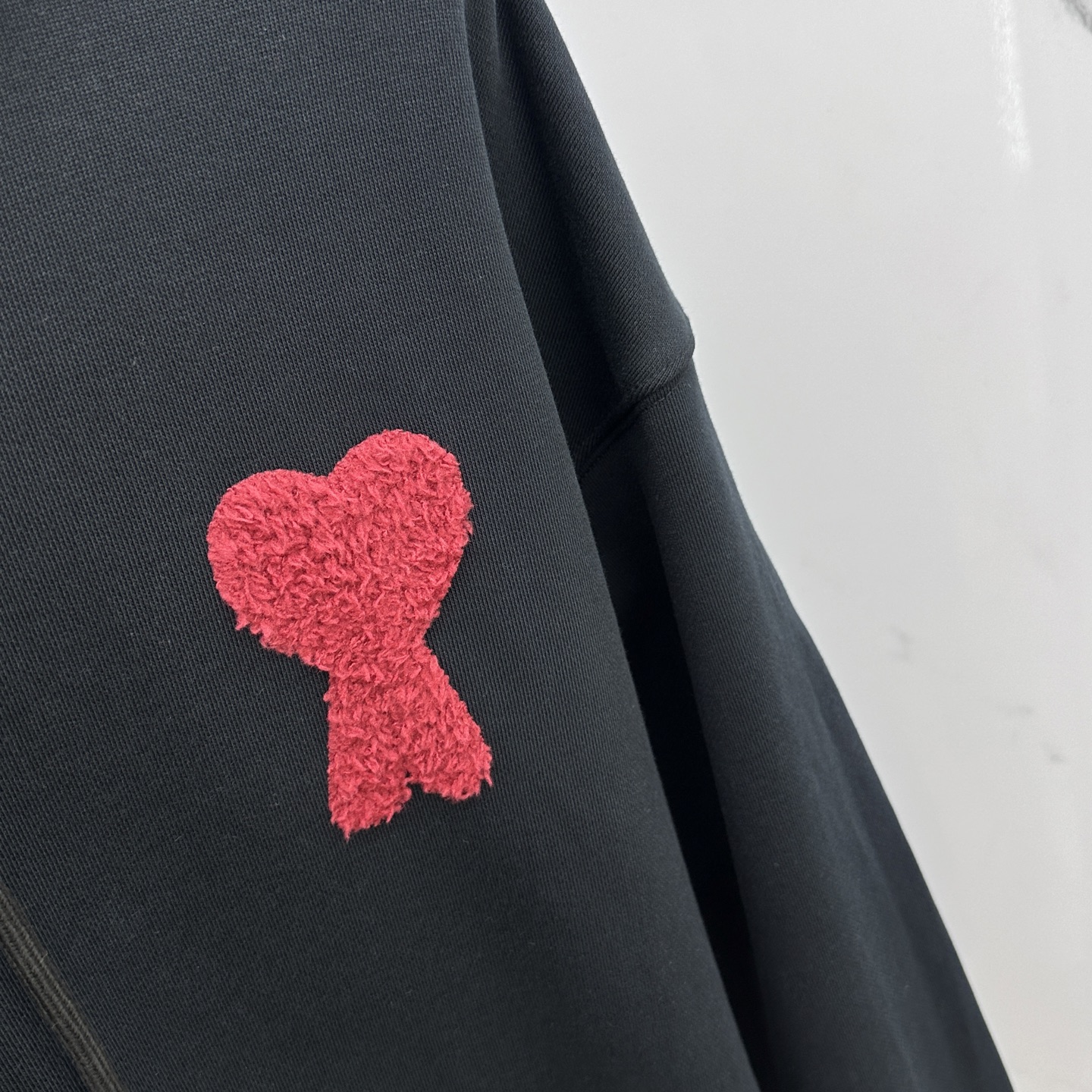 🆕AMI 24FW早秋新款连帽卫衣，男女同款！独特吸引人的眼球，这一款卫衣品相品质都在线，舒适度，一如既