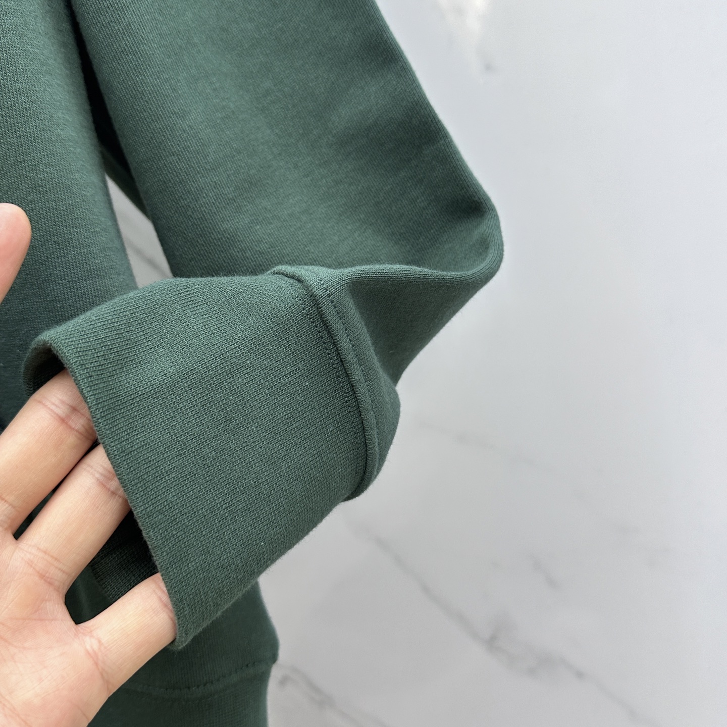 🆕AMI 24FW早秋新款连帽卫衣，男女同款！独特吸引人的眼球，这一款卫衣品相品质都在线，舒适度，一如既