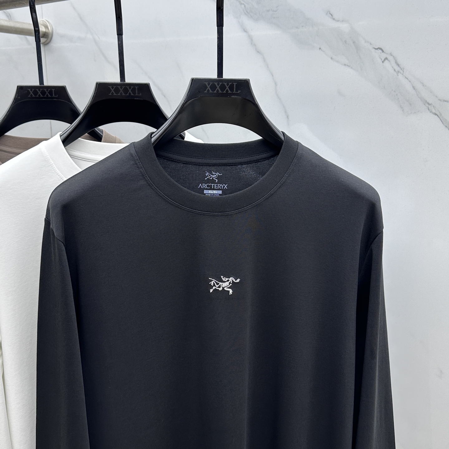 🆕ARCTERY*始祖鸟 2025SS秋季新款棉质长袖 T 恤，以当季色调传递典雅韵味，成就日常搭配佳选