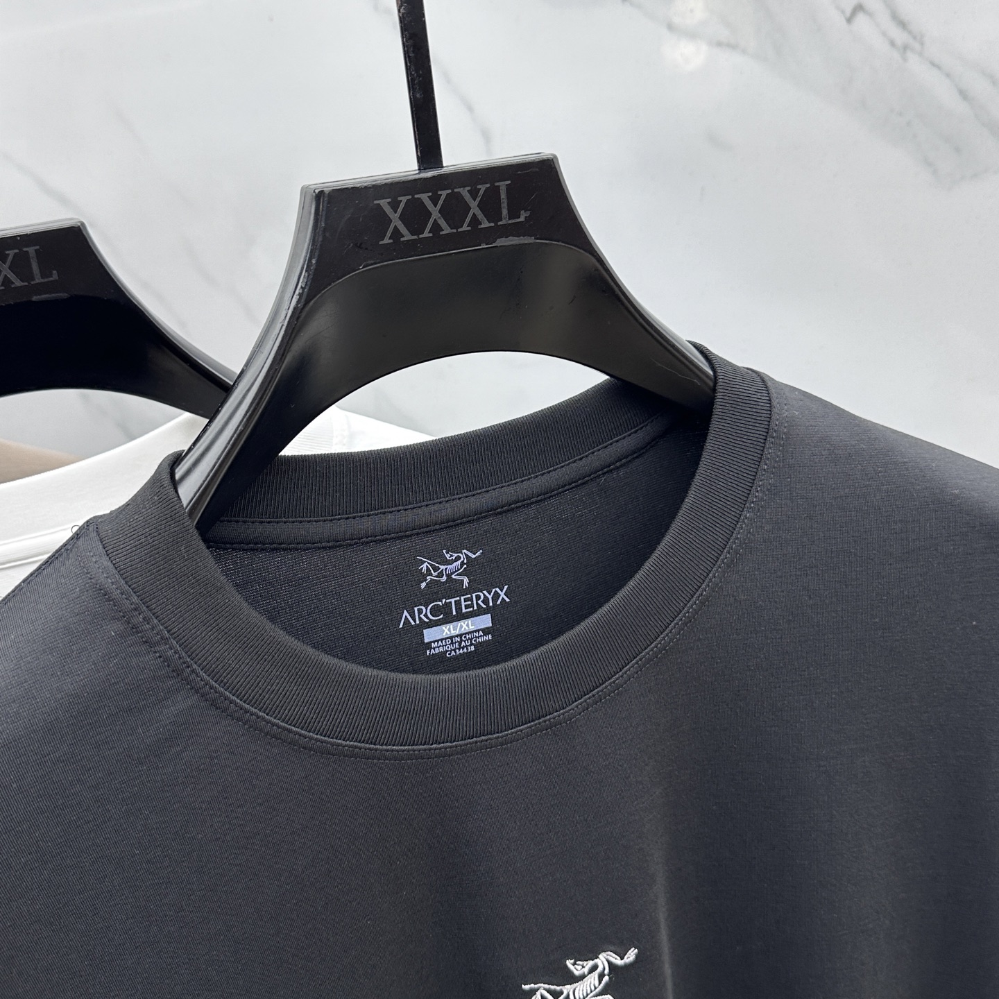 🆕ARCTERY*始祖鸟 2025SS秋季新款棉质长袖 T 恤，以当季色调传递典雅韵味，成就日常搭配佳选