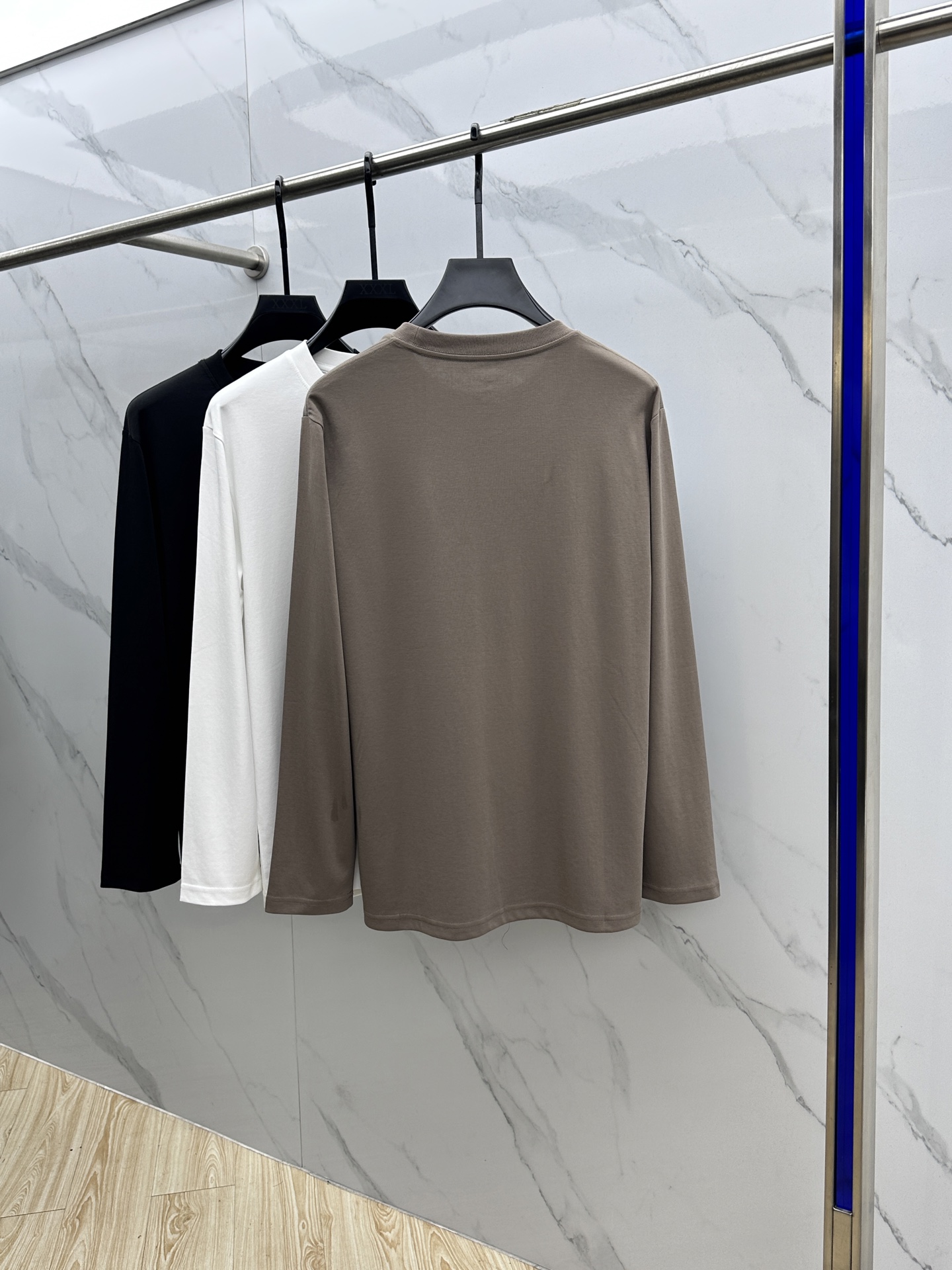 🆕ARCTERY*始祖鸟 2025SS秋季新款棉质长袖 T 恤，以当季色调传递典雅韵味，成就日常搭配佳选