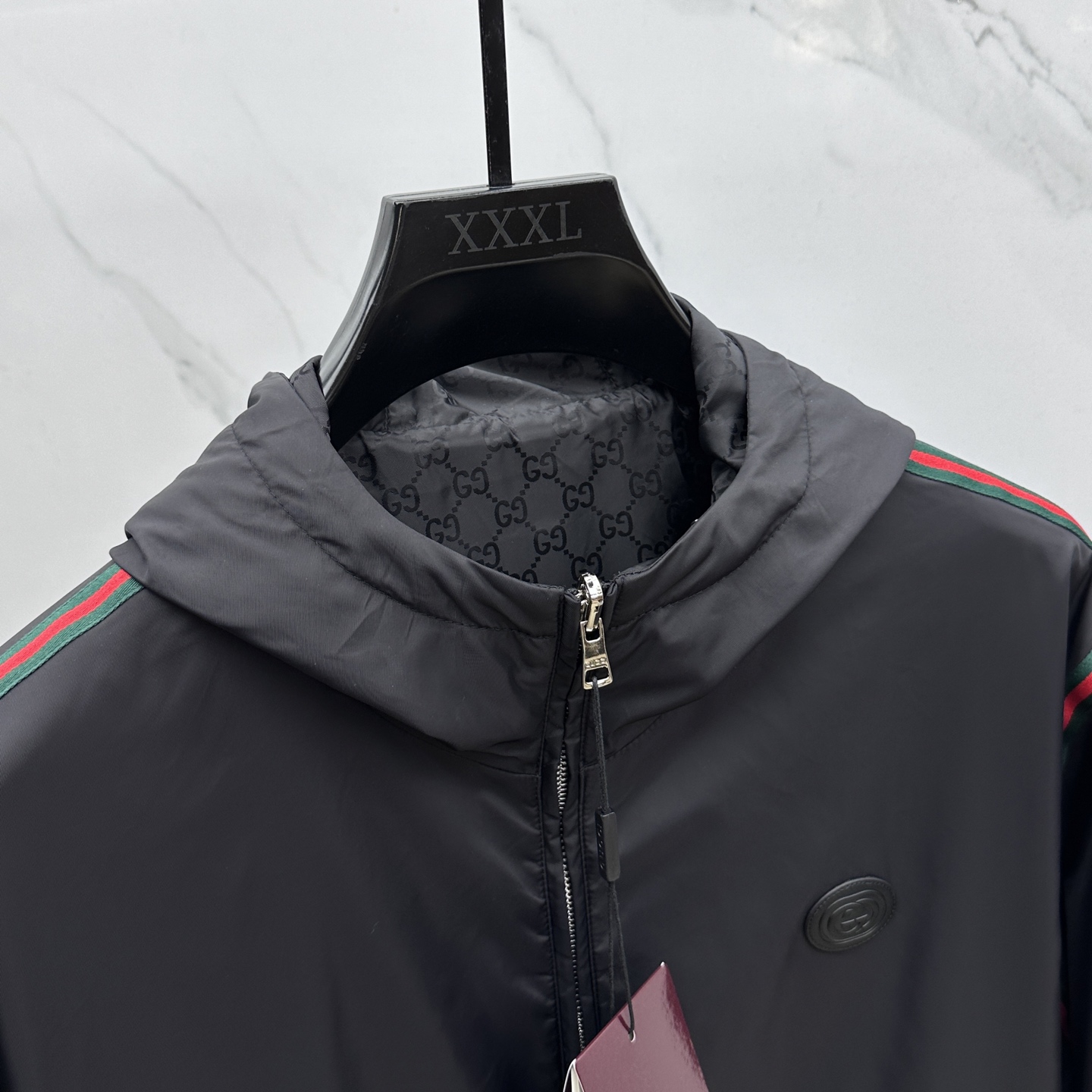 🆕Gucci古驰（双面）G家男士早秋新品双G logo外套如一道优雅的风景线，悄然进入人们的视野。这款外