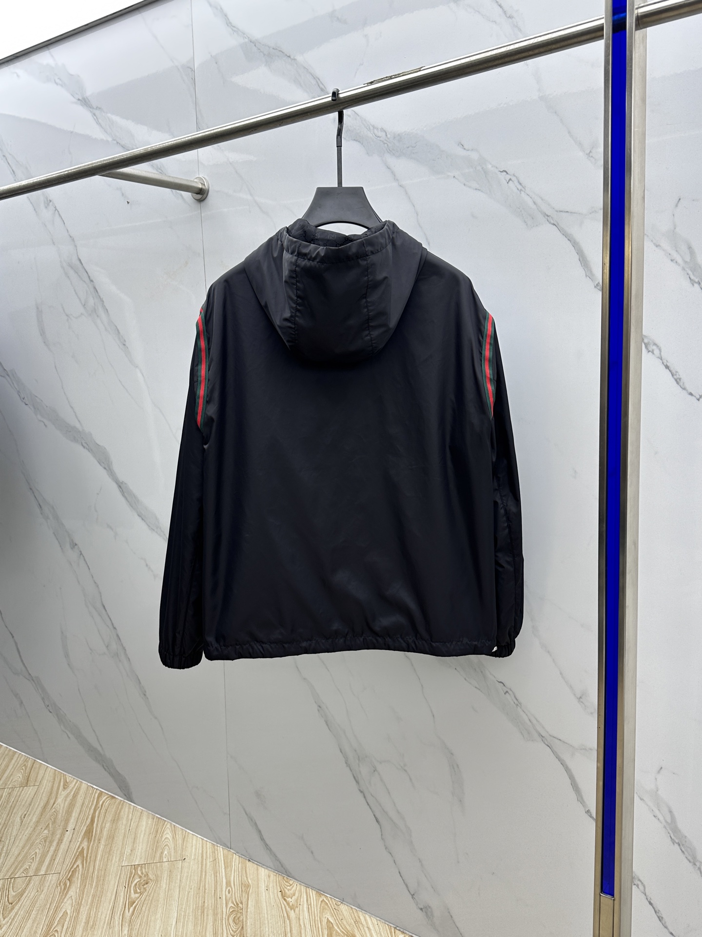 🆕Gucci古驰（双面）G家男士早秋新品双G logo外套如一道优雅的风景线，悄然进入人们的视野。这款外