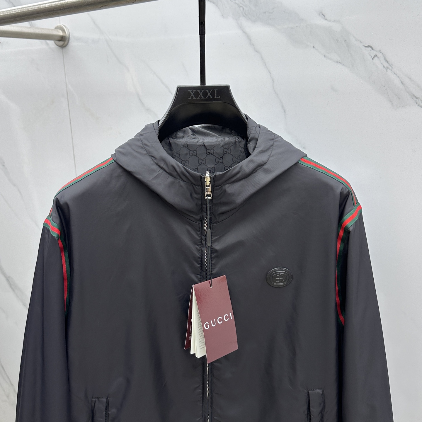 🆕Gucci古驰（双面）G家男士早秋新品双G logo外套如一道优雅的风景线，悄然进入人们的视野。这款外