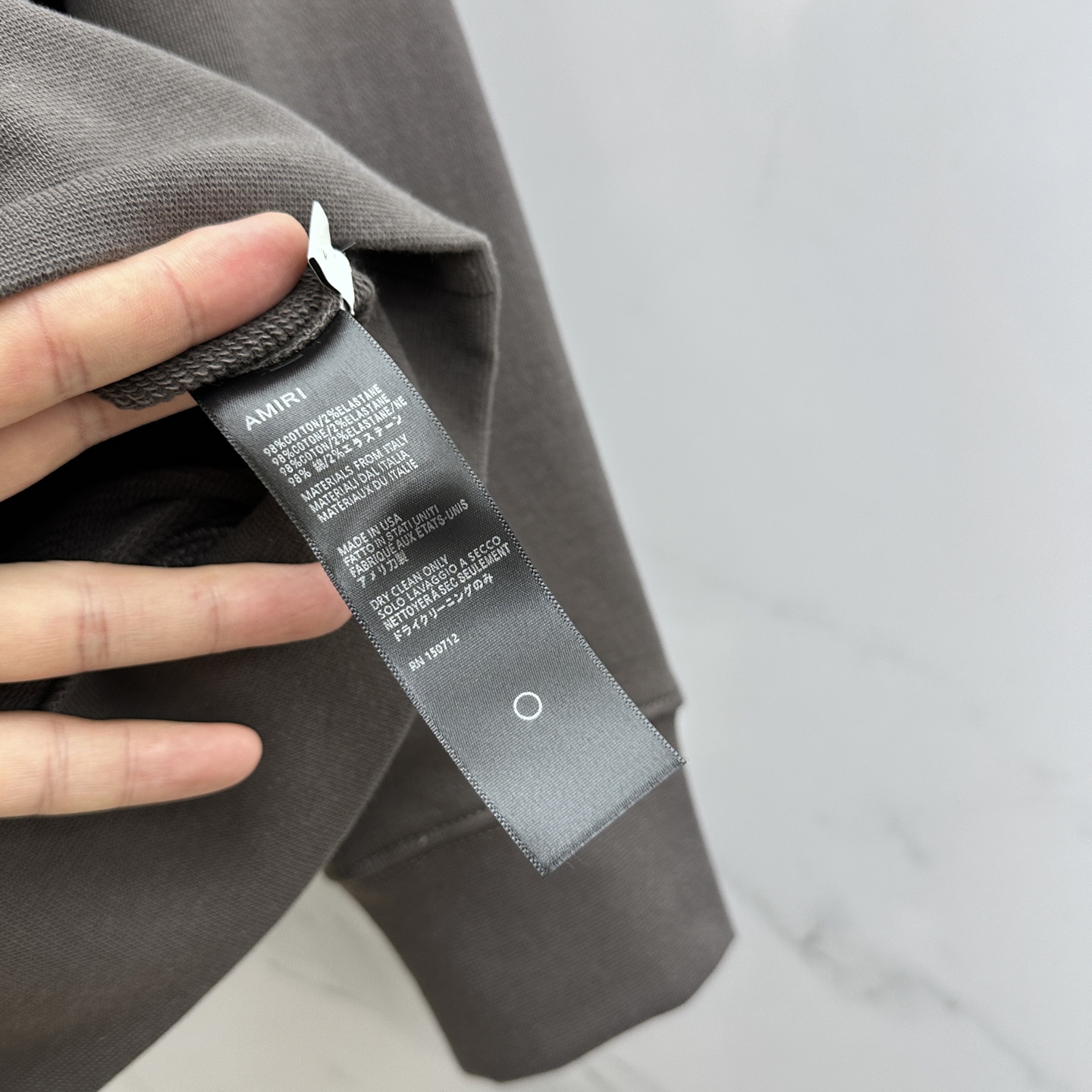 🆕ARIMI 24FW早秋新款连帽卫衣，男女同款！独特吸引人的眼球，这一款卫衣品相品质都在线，舒适度，一