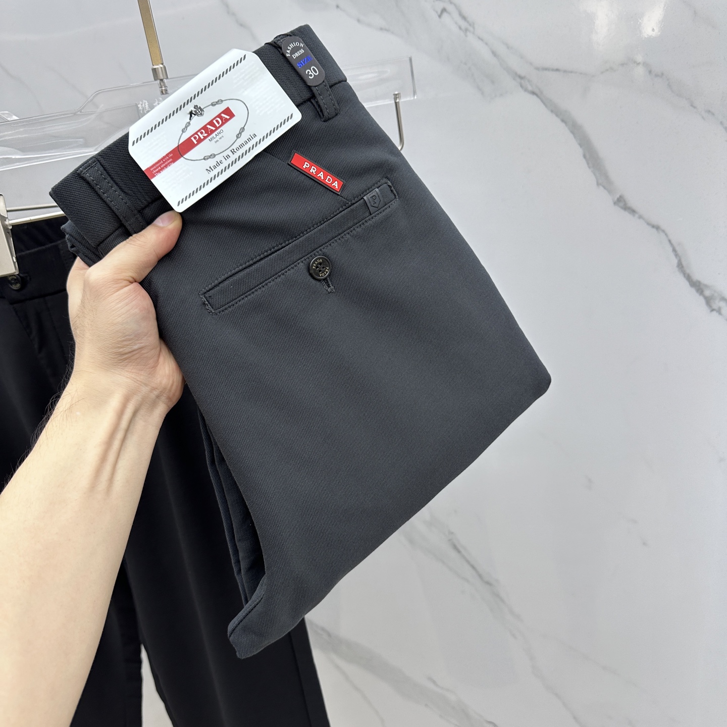 🆕Prad*普拉达 2025早秋新品休闲裤西裤，官网同步发售，裤身工艺设计，进口客供辅料、面料定制，代工