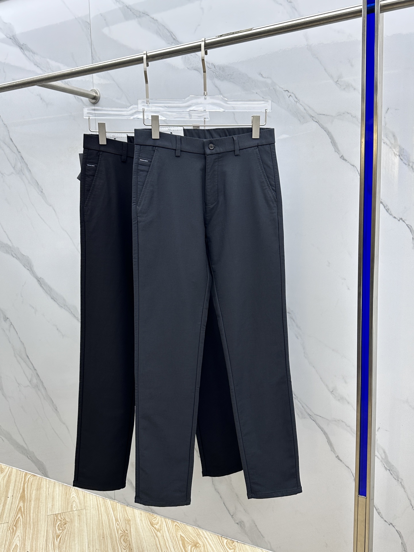 🆕Prad*普拉达 2025早秋新品休闲裤西裤，官网同步发售，裤身工艺设计，进口客供辅料、面料定制，代工