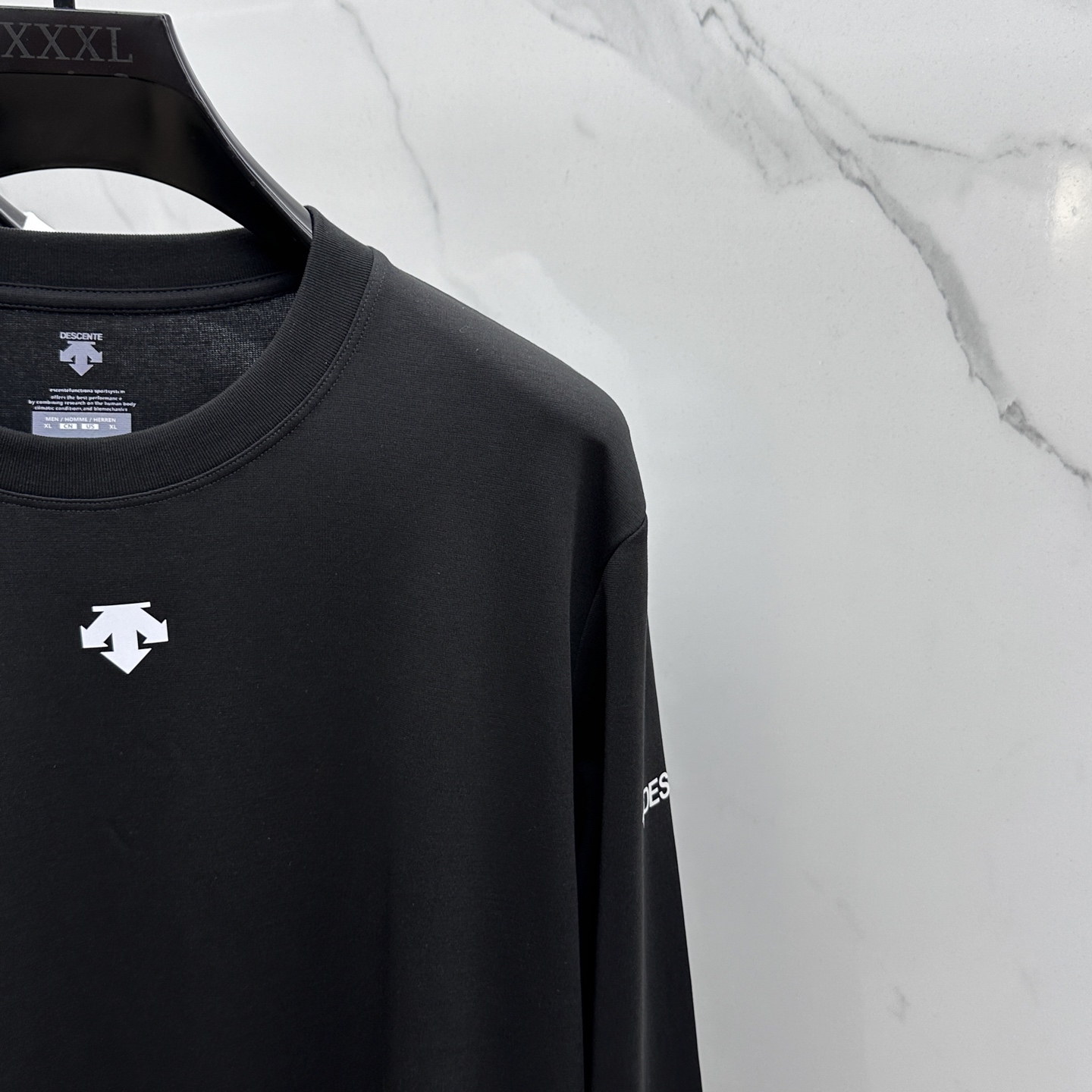 🆕DESCENTE迪桑特 2025SS秋季新款男士圆领长袖 T 恤，以当季色调传递典雅韵味，成就日常搭配