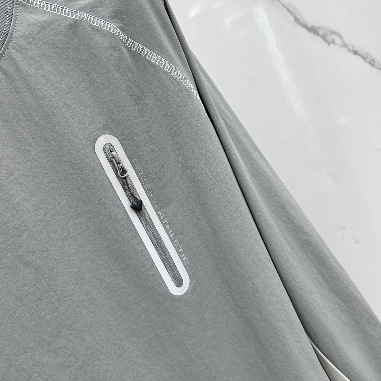 🆕DESCENTE迪桑特 2025SS秋季新款户外速干长袖 T 恤，轻量特训综速干衣，环保科技面料。以当