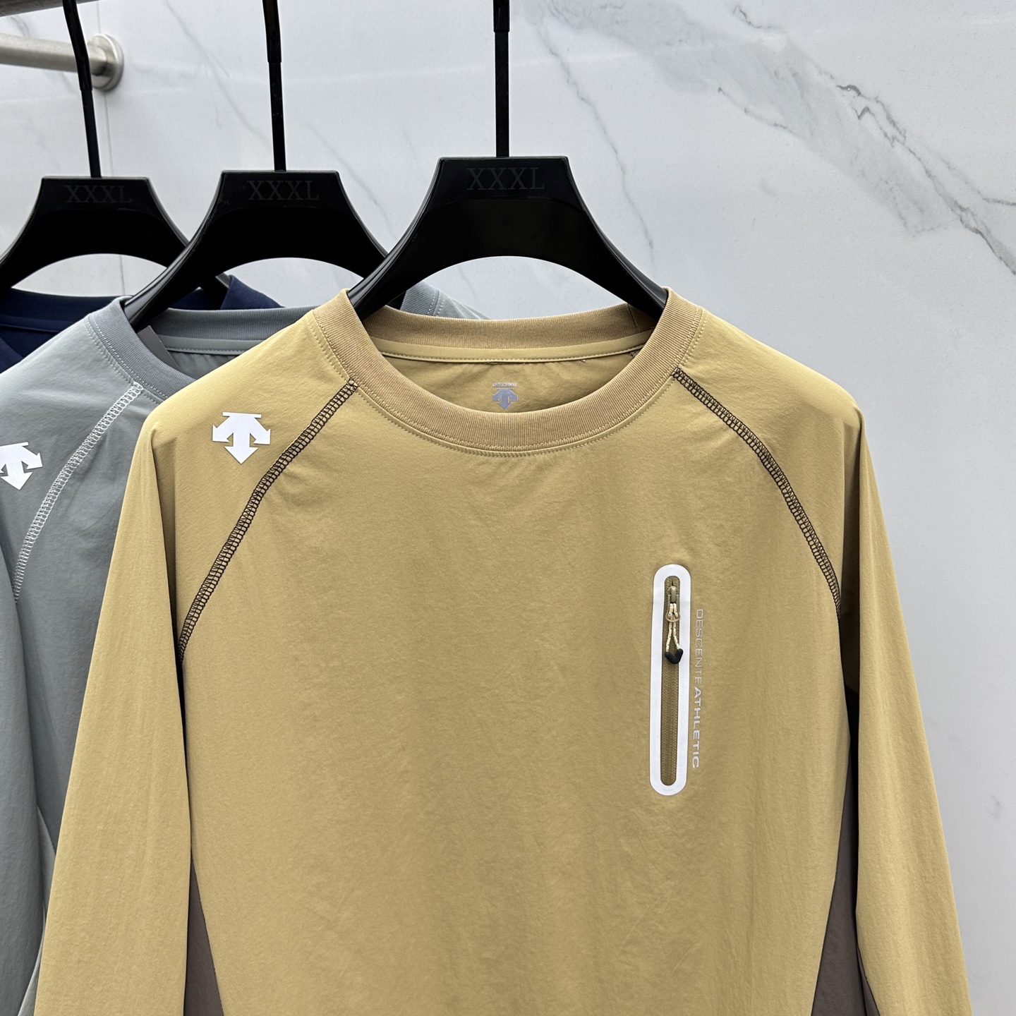 🆕DESCENTE迪桑特 2025SS秋季新款户外速干长袖 T 恤，轻量特训综速干衣，环保科技面料。以当