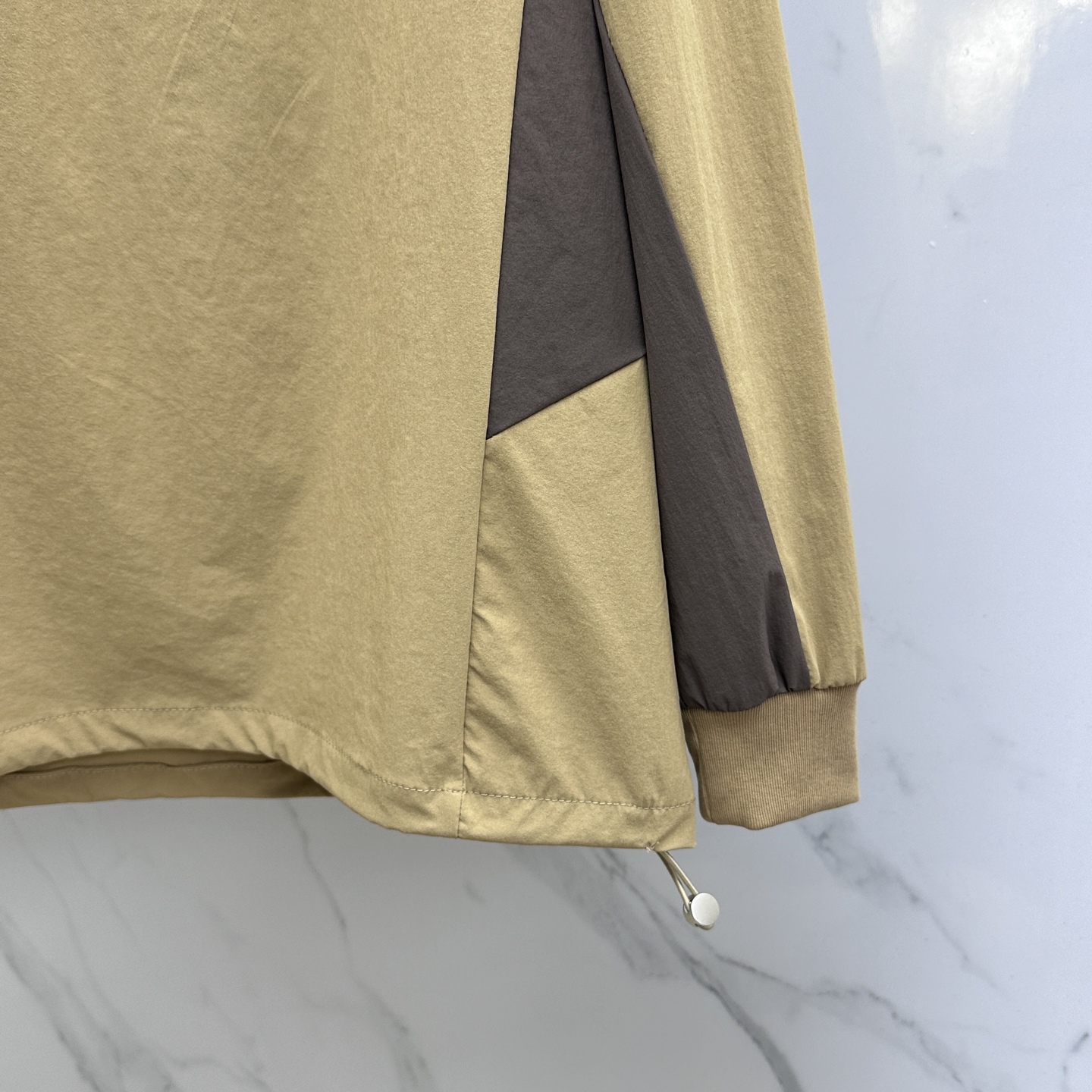 🆕DESCENTE迪桑特 2025SS秋季新款户外速干长袖 T 恤，轻量特训综速干衣，环保科技面料。以当