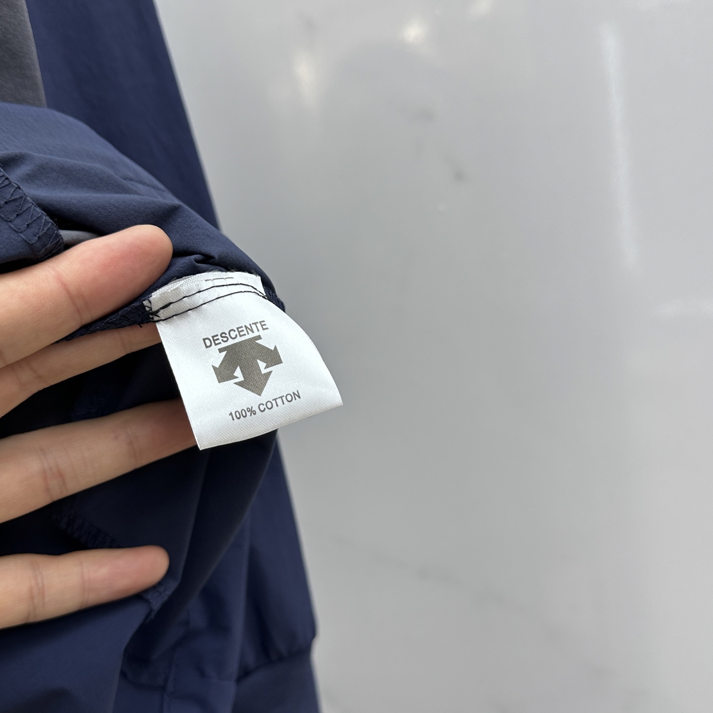 🆕DESCENTE迪桑特 2025SS秋季新款户外速干长袖 T 恤，轻量特训综速干衣，环保科技面料。以当