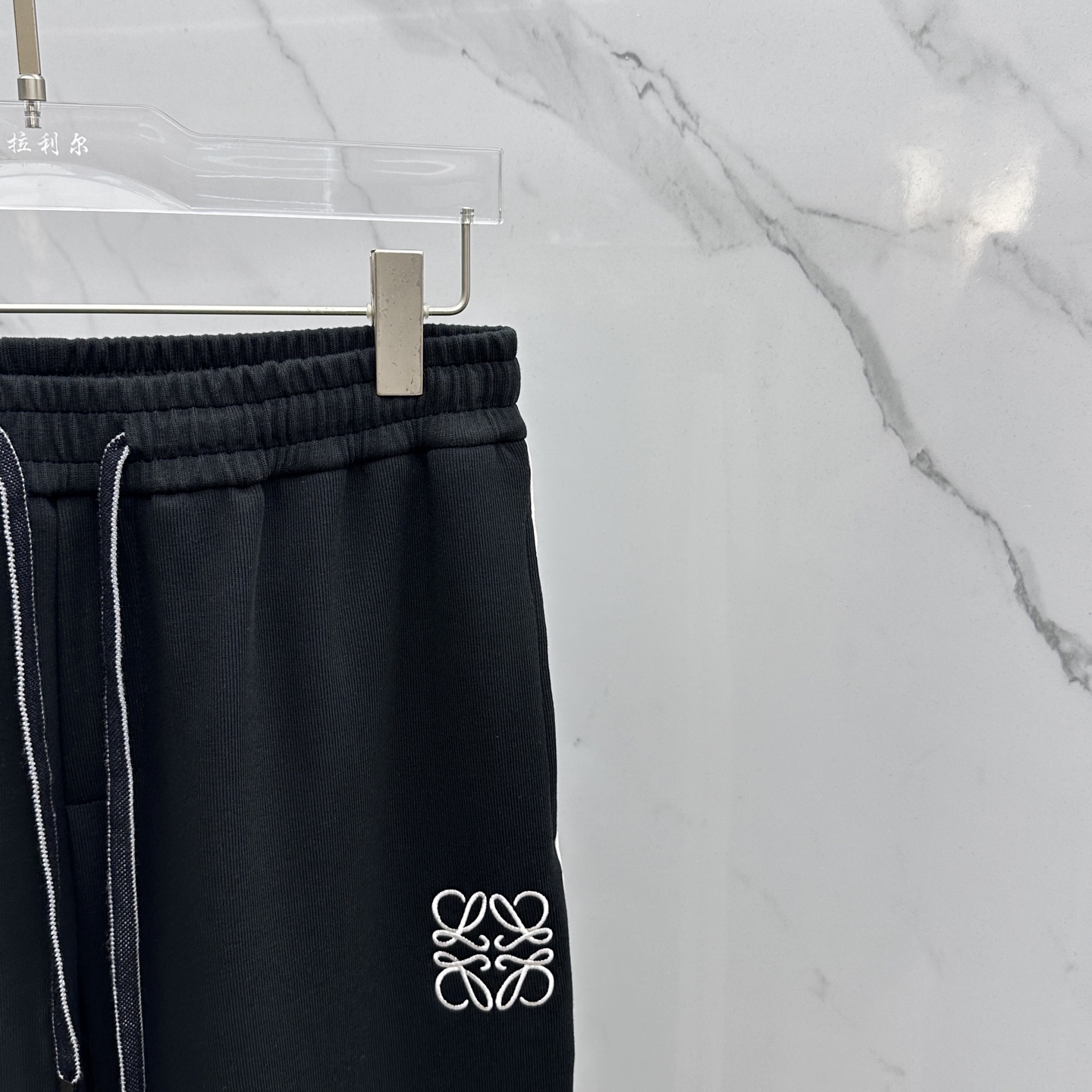 🆕罗意威 Loewe 2025秋冬新款休闲裤 立体刺绣定位LOGO 高端版本，定制面料 透气舒适度高，细