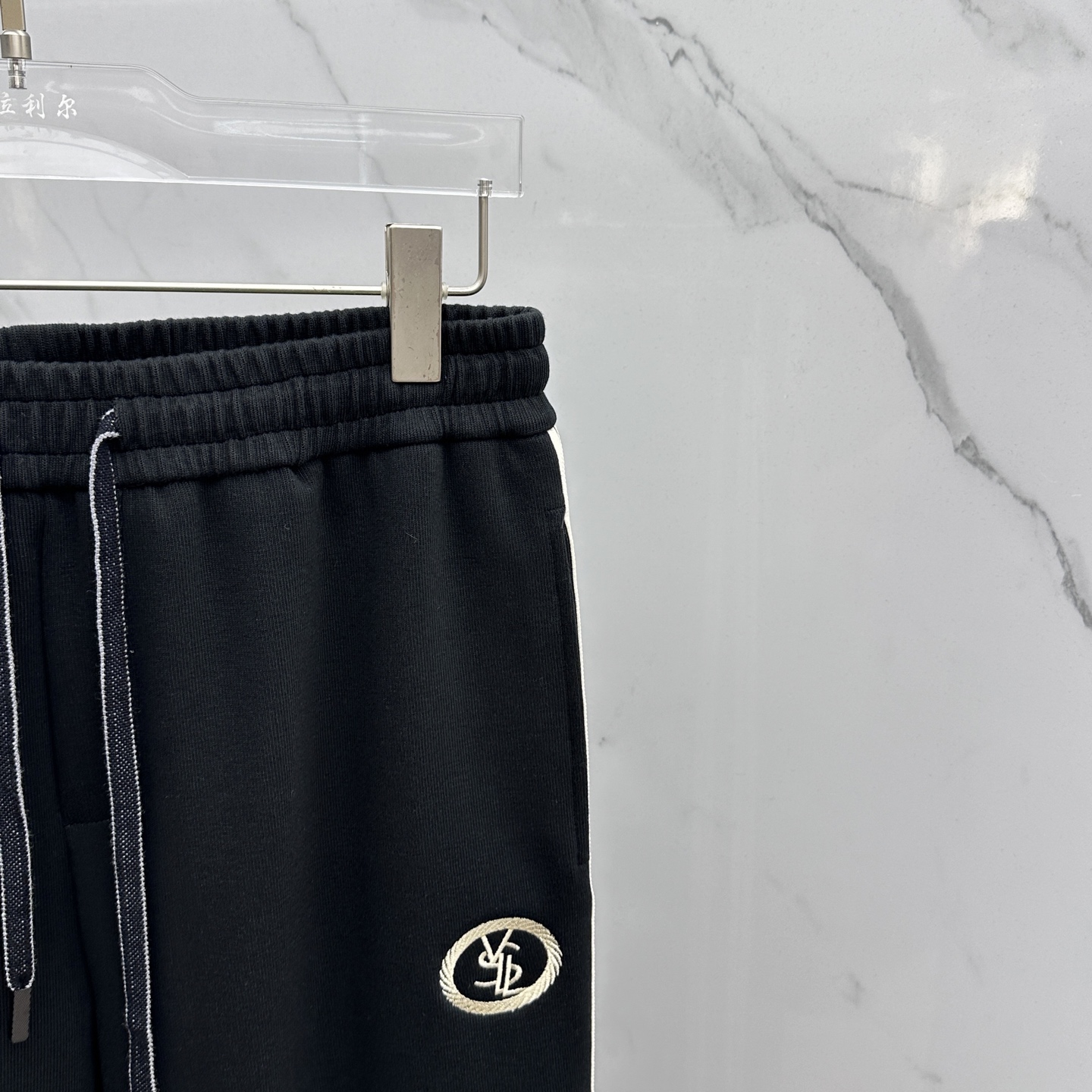 🆕YSL 圣罗兰 2025秋冬新款休闲裤 立体刺绣定位LOGO 高端版本，定制面料 透气舒适度高，细节无