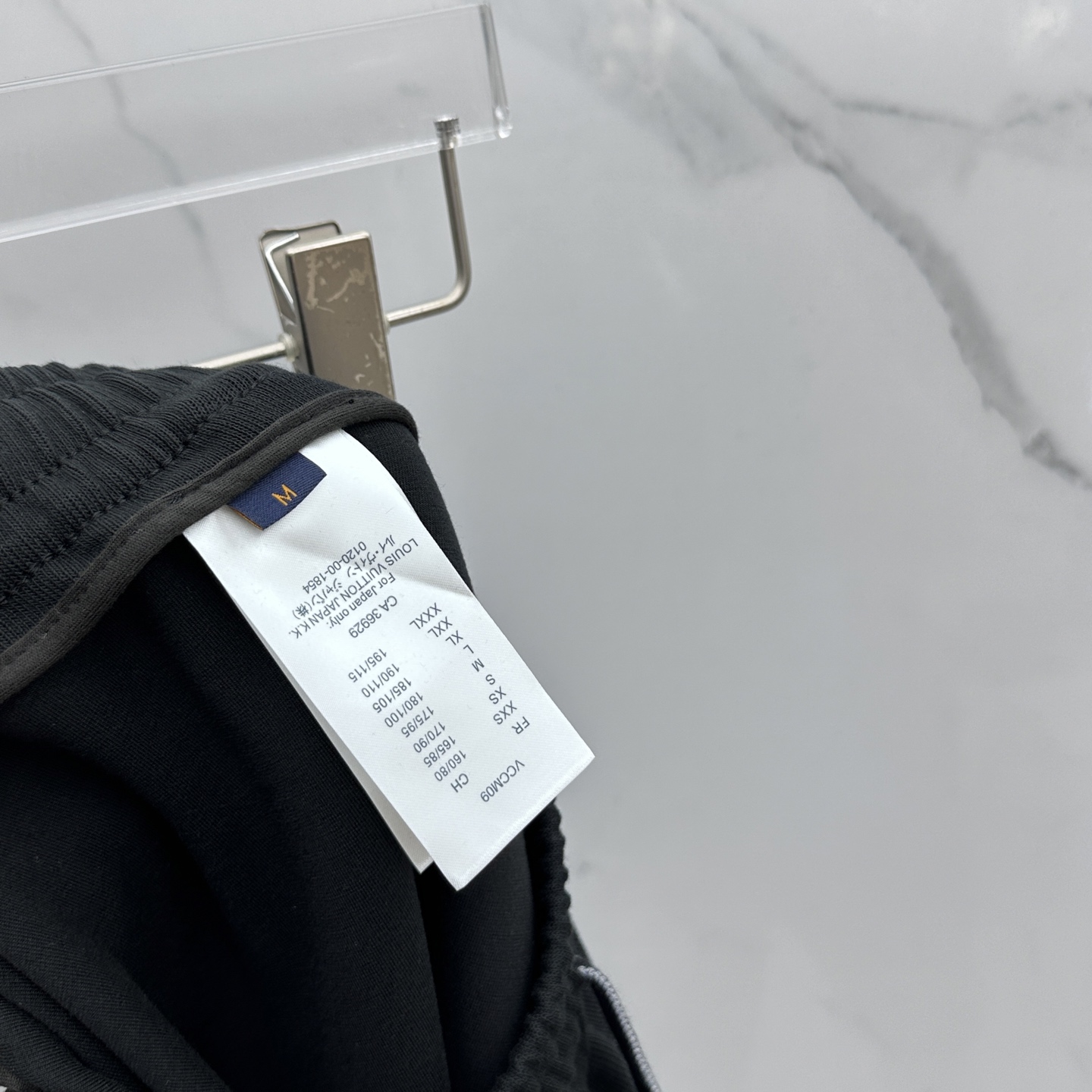 🆕1V*路易威登 2025秋冬新款休闲裤 立体刺绣定位LOGO 高端版本，定制面料 透气舒适度高，细节无