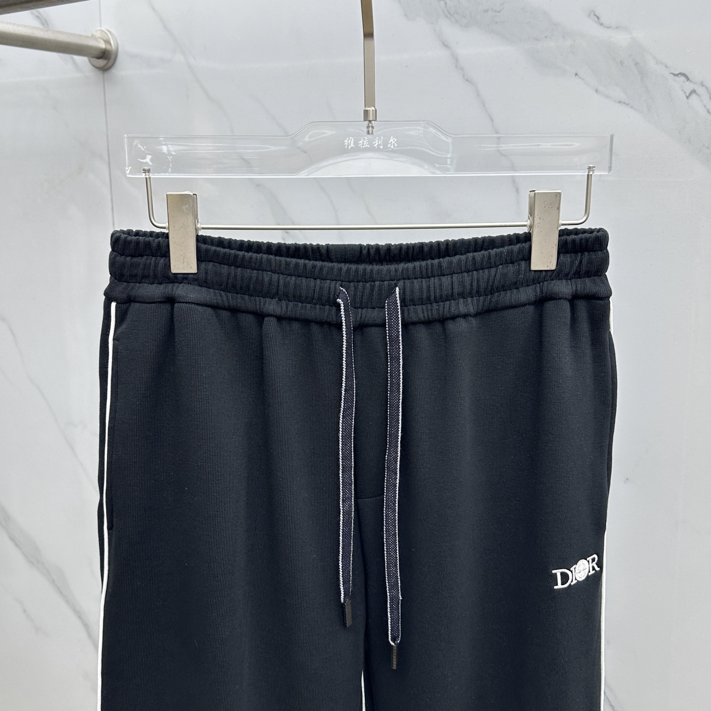 🆕Dior迪奥 2025秋冬新款休闲裤 立体刺绣定位LOGO 高端版本，定制面料 透气舒适度高，细节无可