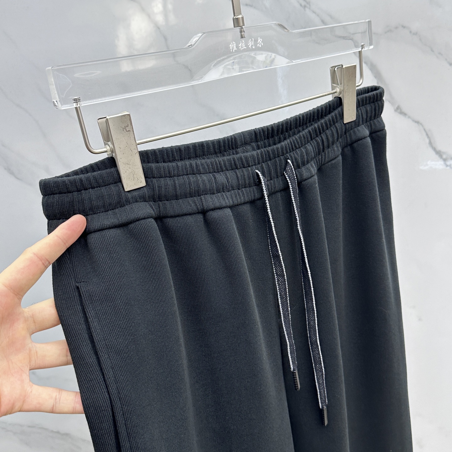 🆕Gucci古驰 2025秋冬新款休闲裤 立体刺绣定位LOGO 高端版本，定制面料 透气舒适度高，细节无