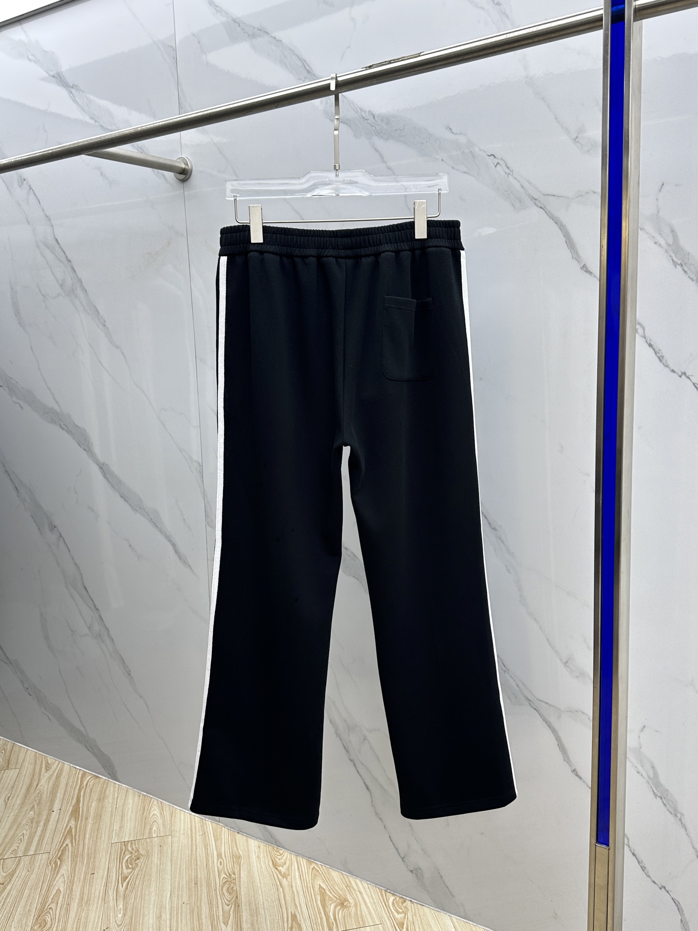 🆕Gucci古驰 2025秋冬新款休闲裤 立体刺绣定位LOGO 高端版本，定制面料 透气舒适度高，细节无