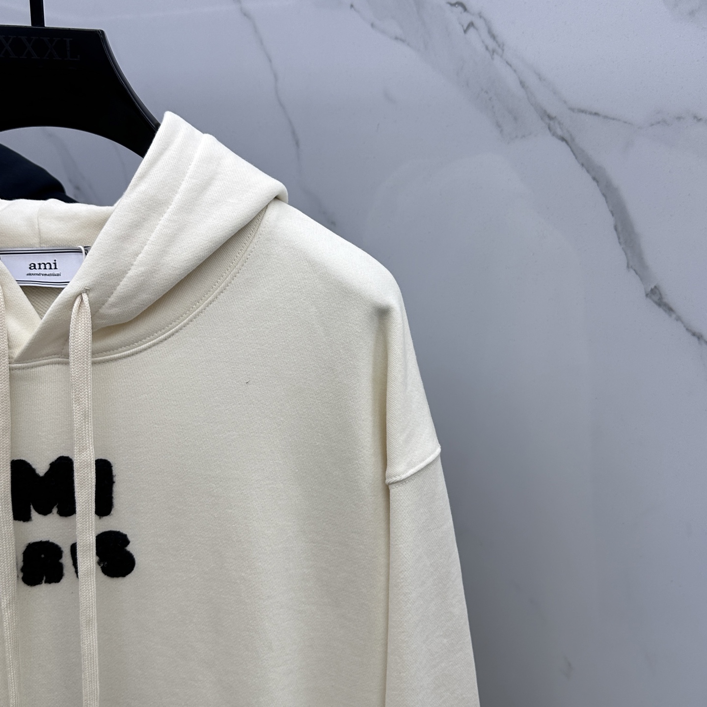 🆕AMI 24FW早秋新款连帽卫衣，男女同款！独特吸引人的眼球，这一款卫衣品相品质都在线，舒适度，一如既