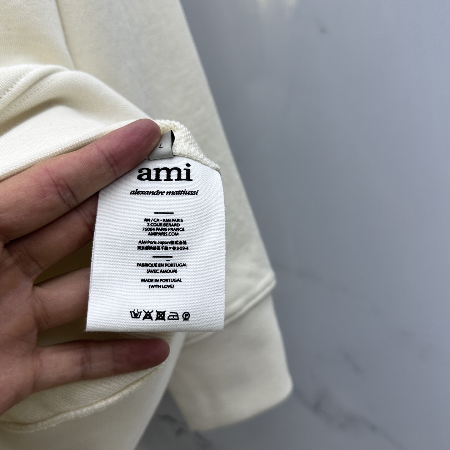 🆕AMI 24FW早秋新款连帽卫衣，男女同款！独特吸引人的眼球，这一款卫衣品相品质都在线，舒适度，一如既