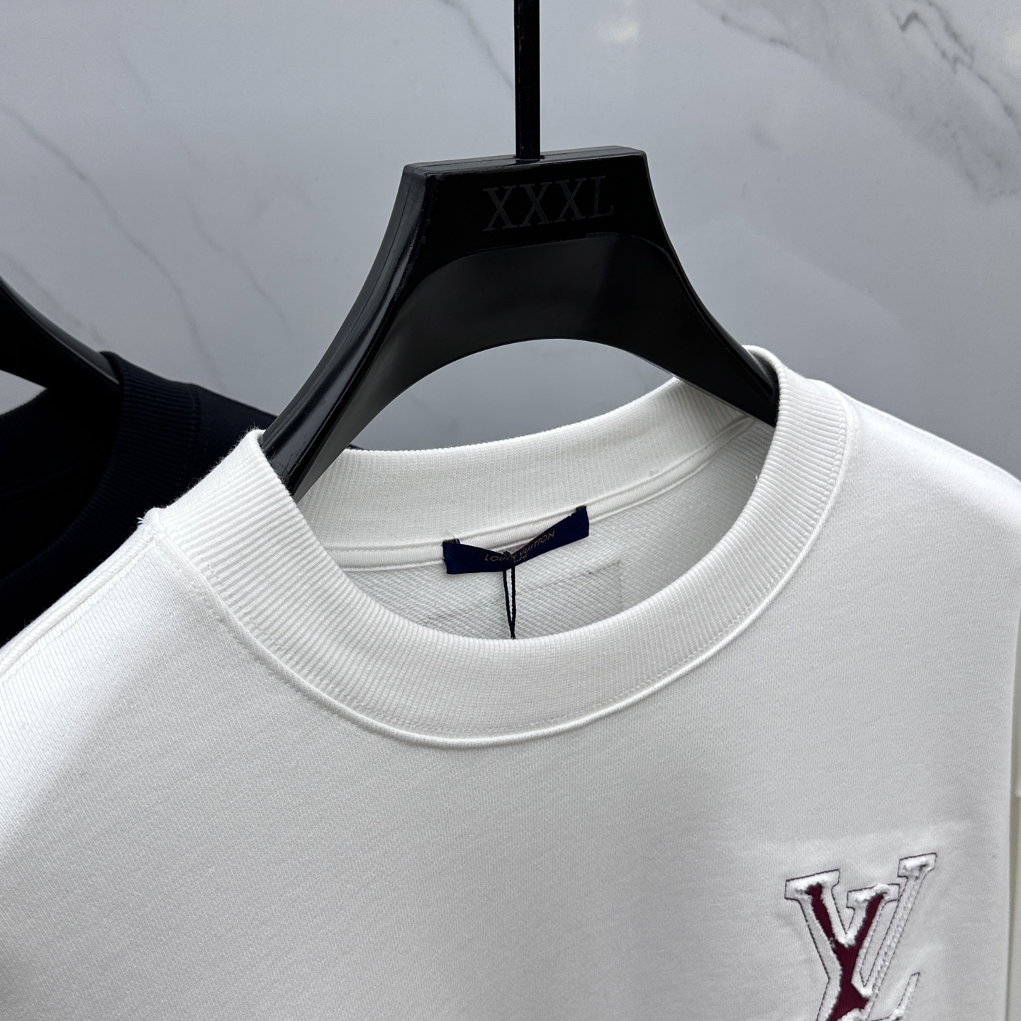 🆕1V*路易威登 前后幅乎剪烧花帖布磨烂刺绣🪡‼️圆领卫衣*定织定染420g毛毛圈全棉面料制成，面料手感