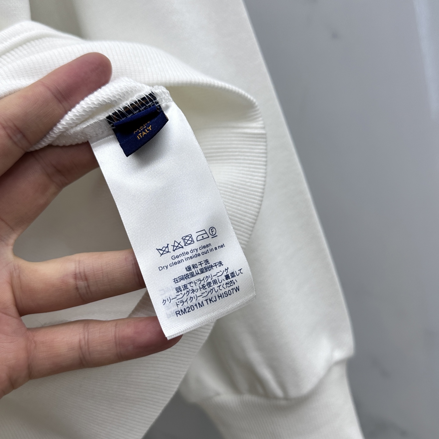 🆕1V*路易威登 前后幅乎剪烧花帖布磨烂刺绣🪡‼️圆领卫衣*定织定染420g毛毛圈全棉面料制成，面料手感