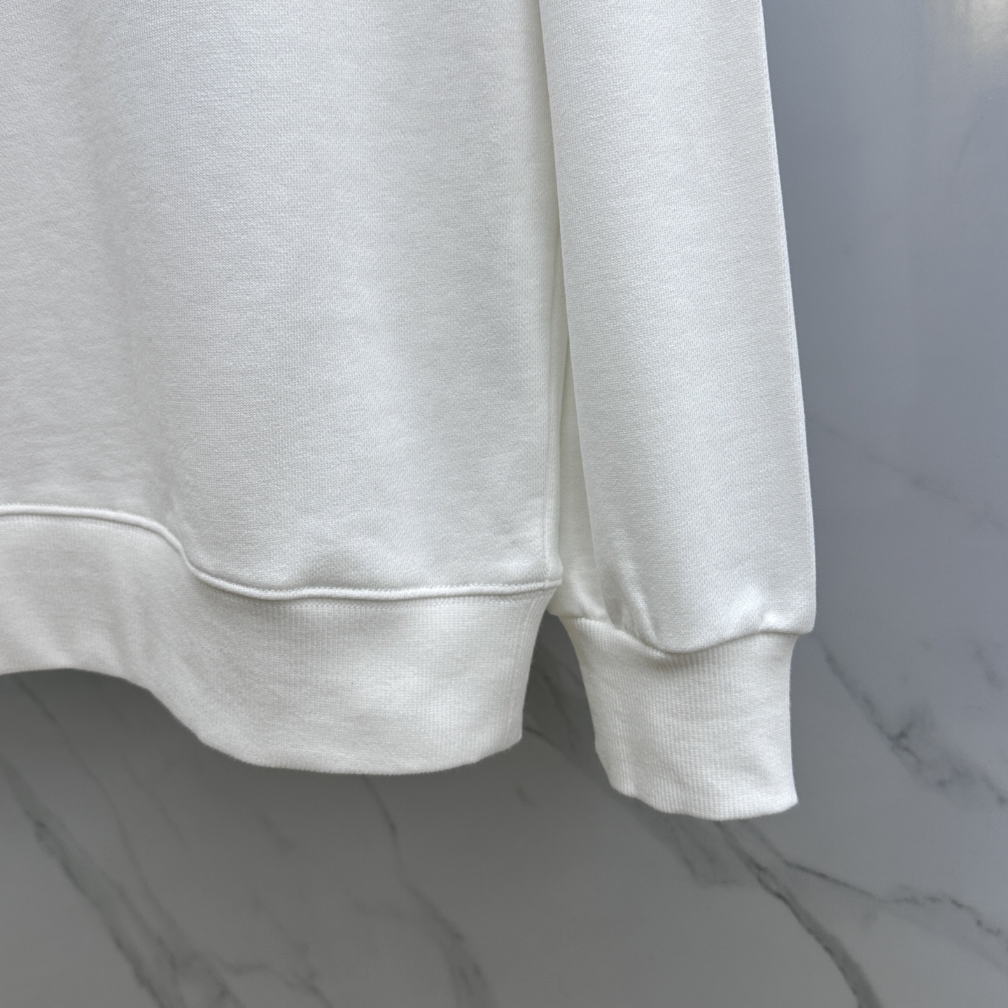 🆕1V*路易威登 前后幅乎剪烧花帖布磨烂刺绣🪡‼️圆领卫衣*定织定染420g毛毛圈全棉面料制成，面料手感