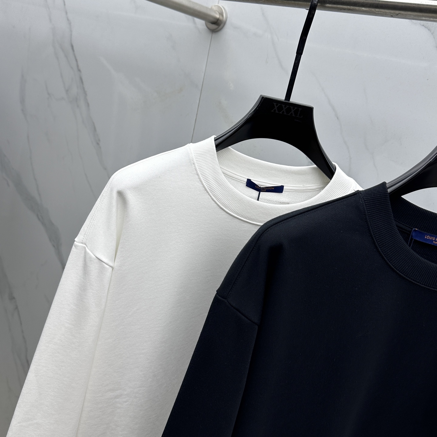 🆕1V*路易威登 前后幅乎剪烧花帖布磨烂刺绣🪡‼️圆领卫衣*定织定染420g毛毛圈全棉面料制成，面料手感