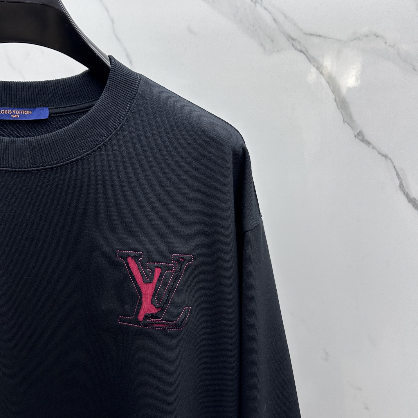 🆕1V*路易威登 前后幅乎剪烧花帖布磨烂刺绣🪡‼️圆领卫衣*定织定染420g毛毛圈全棉面料制成，面料手感