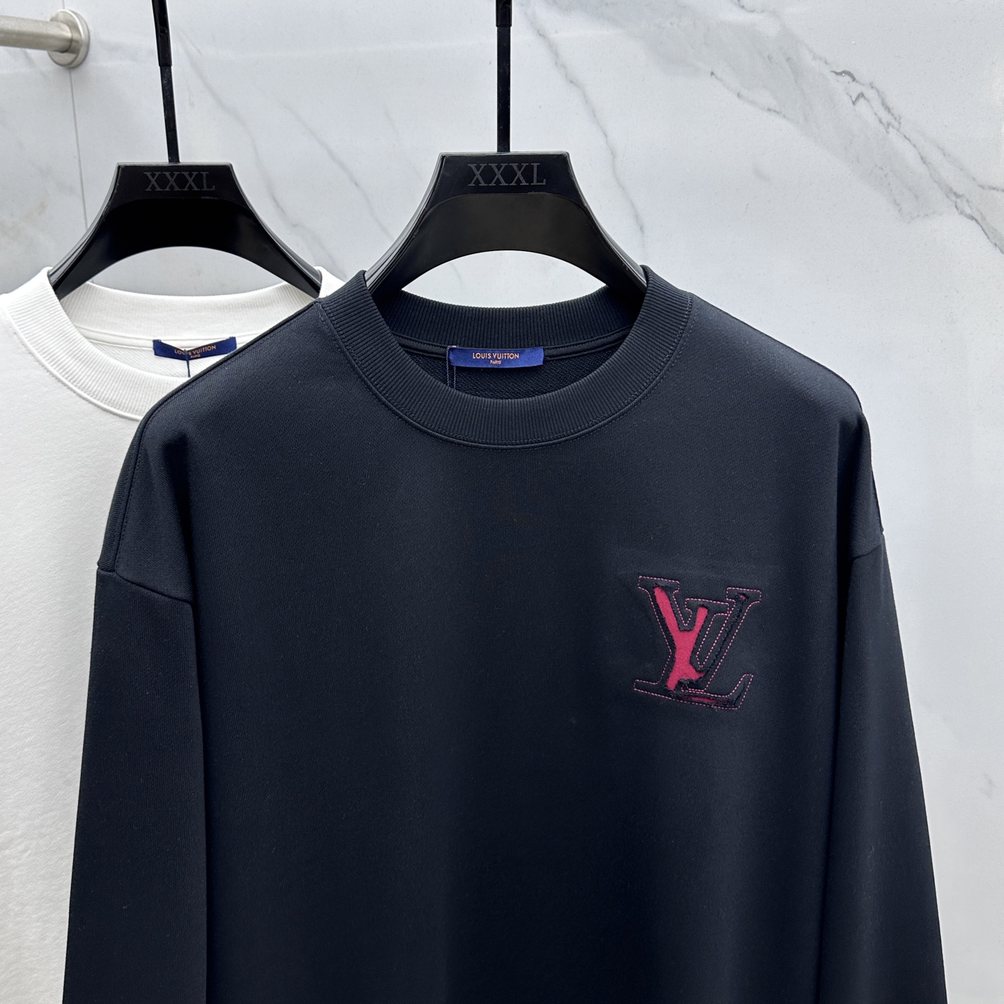 🆕1V*路易威登 前后幅乎剪烧花帖布磨烂刺绣🪡‼️圆领卫衣*定织定染420g毛毛圈全棉面料制成，面料手感