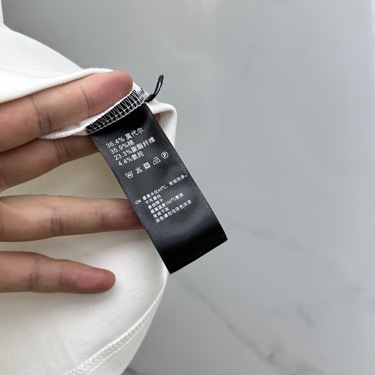 🆕ARCTERY*始祖鸟 2025SS秋季新款短袖打底T 恤，以当季色调传递典雅韵味，成就日常搭配佳选。