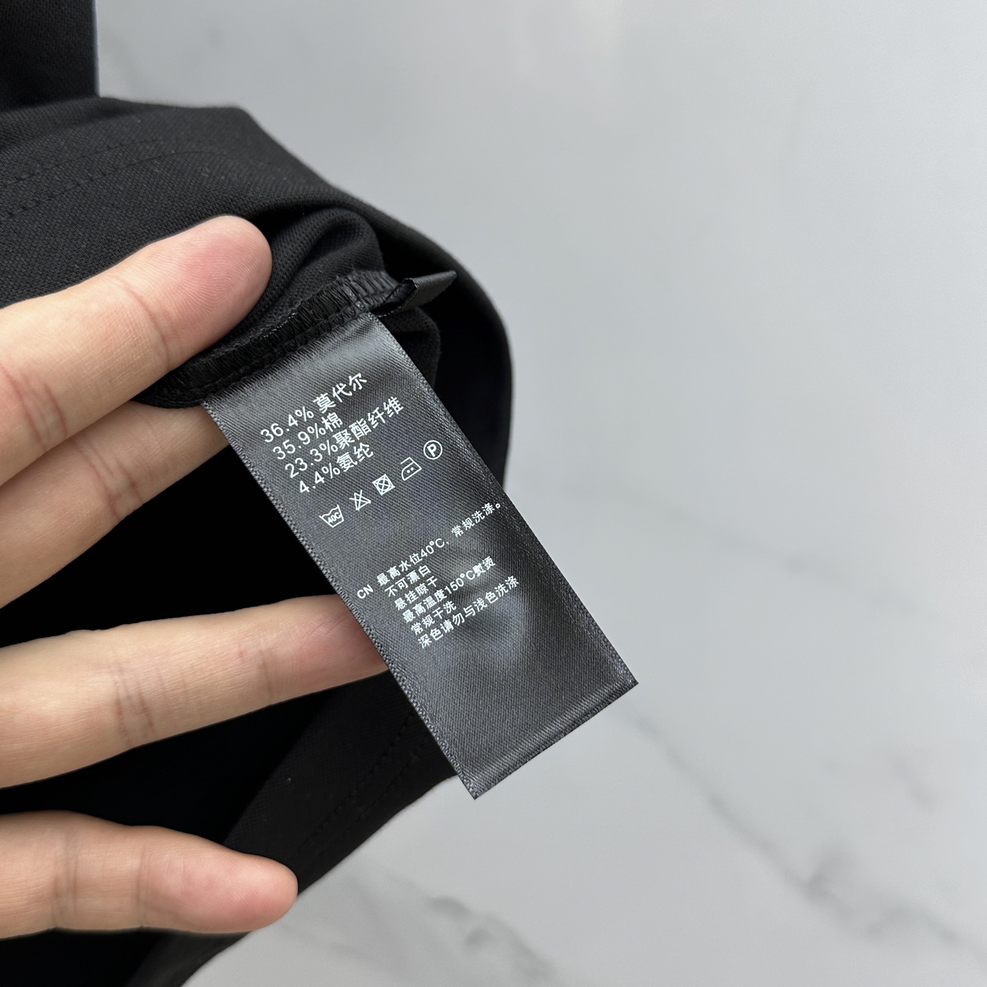 🆕ARCTERY*始祖鸟 2025SS秋季新款短袖打底T 恤，以当季色调传递典雅韵味，成就日常搭配佳选。