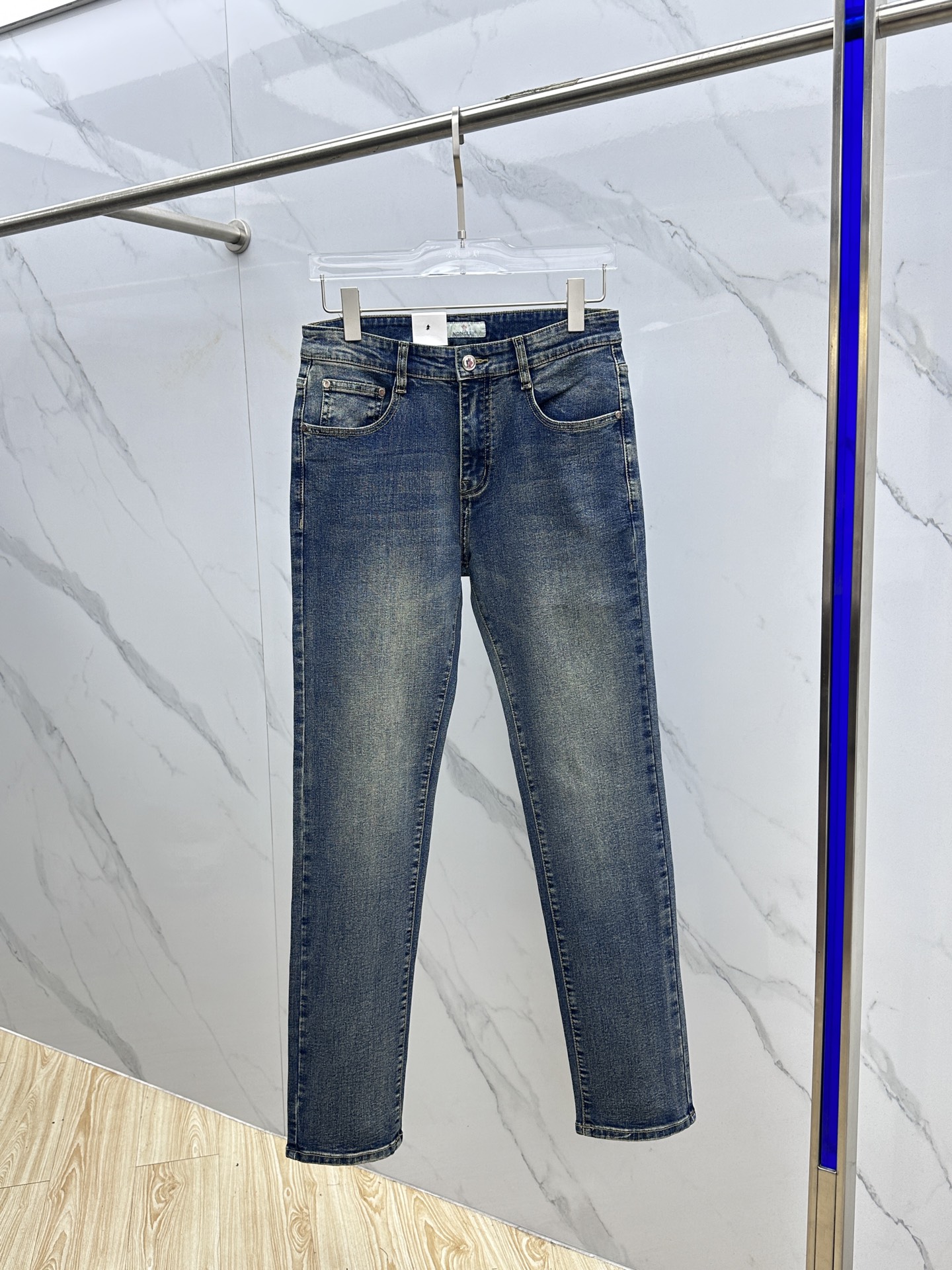🆕Moncler 🔥高端定制、2025早秋最新款牛仔裤 柜台同步发售 原版定制复刻 客供五金辅料 原单品