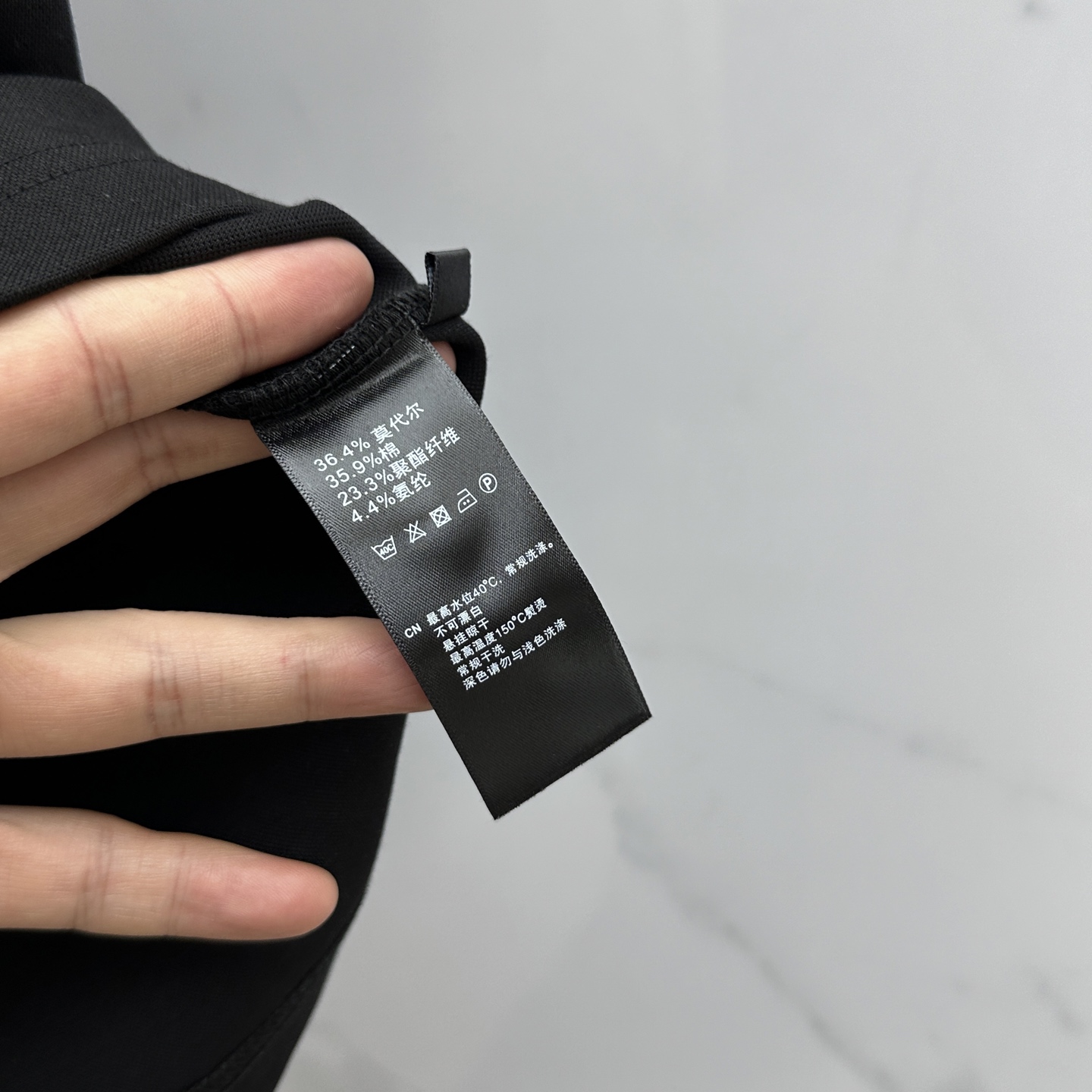 🆕ARCTERYX始祖鸟 2025SS秋季新款短袖打底T 恤，以当季色调传递典雅韵味，成就日常搭配佳选。