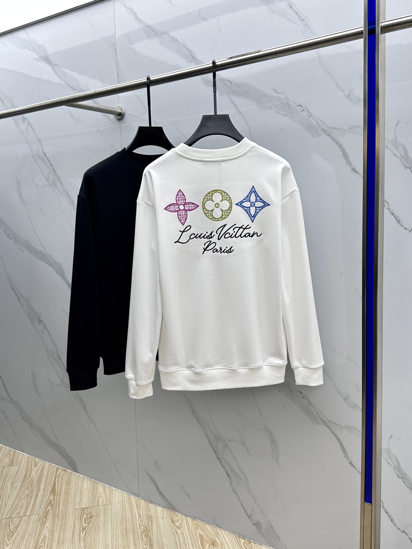 🆕1V*路易威登 2025Ss秋冬新款卫衣，精美工艺圆领款，特制纯棉400克面料升级水洗大毛圈、柔软贴身