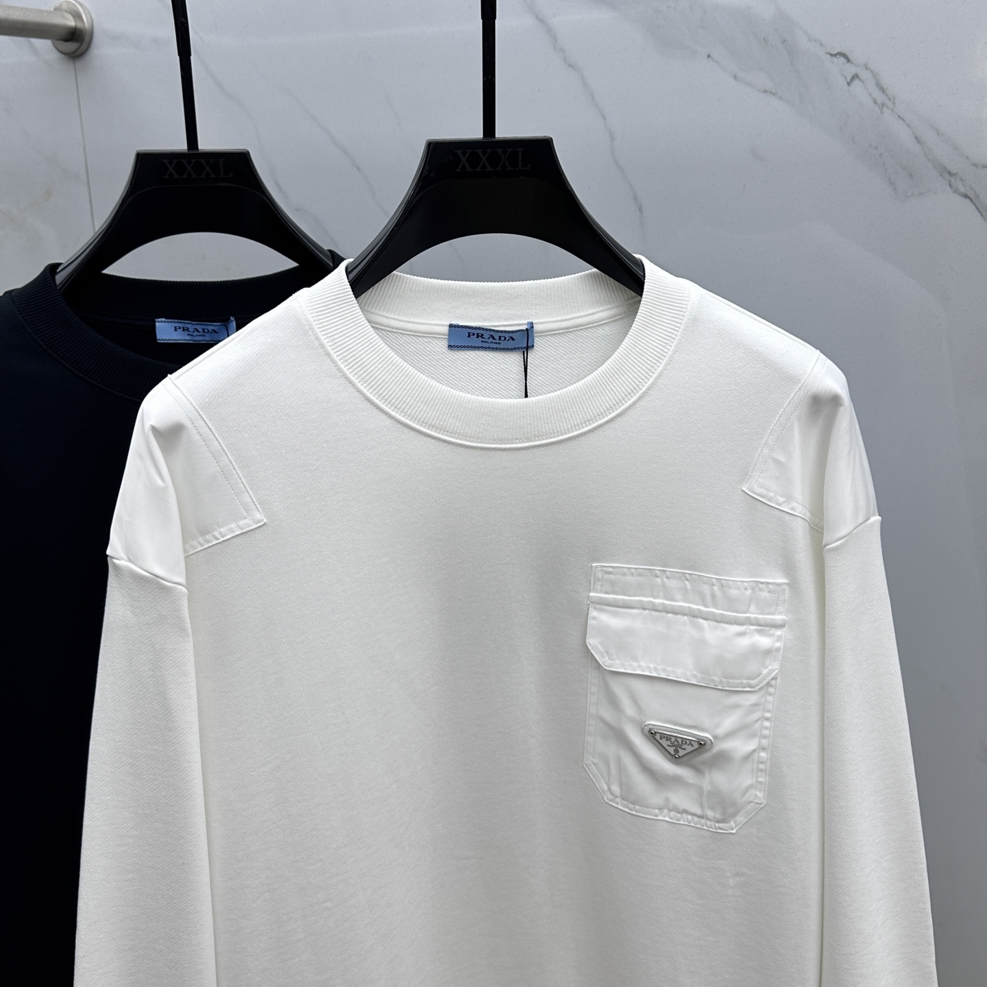 🆕Prada普拉达 2025Ss秋冬新款卫衣，精美工艺圆领款，特制纯棉400克面料升级水洗大毛圈、柔软贴