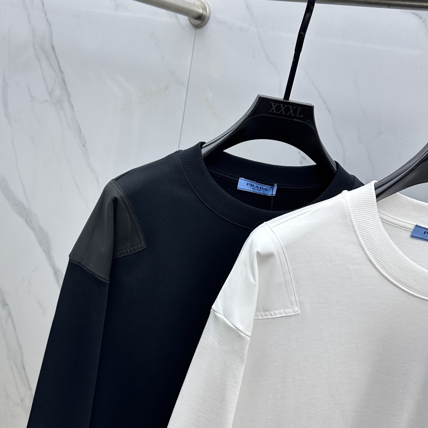 🆕Prada普拉达 2025Ss秋冬新款卫衣，精美工艺圆领款，特制纯棉400克面料升级水洗大毛圈、柔软贴