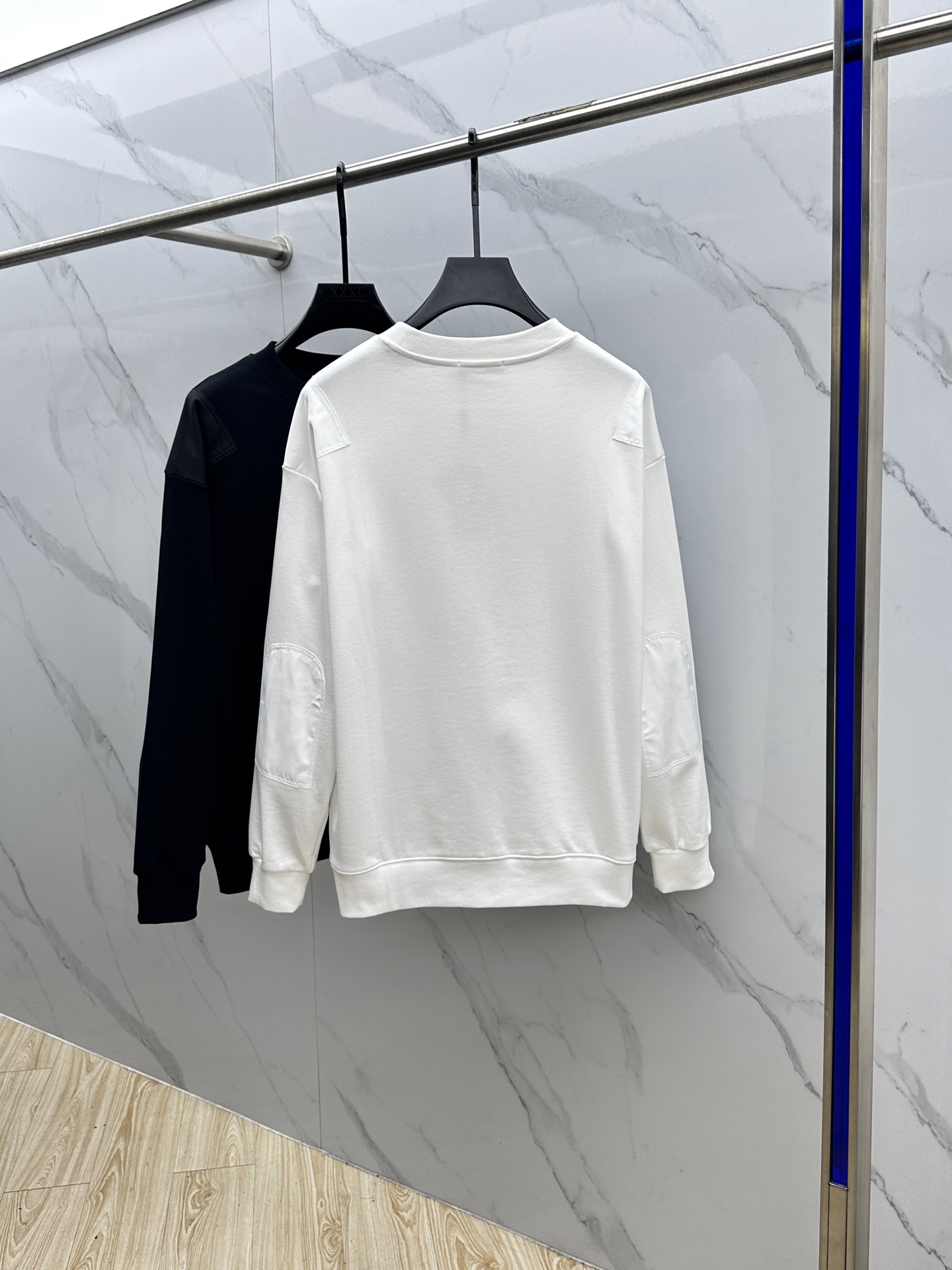 🆕Prada普拉达 2025Ss秋冬新款卫衣，精美工艺圆领款，特制纯棉400克面料升级水洗大毛圈、柔软贴