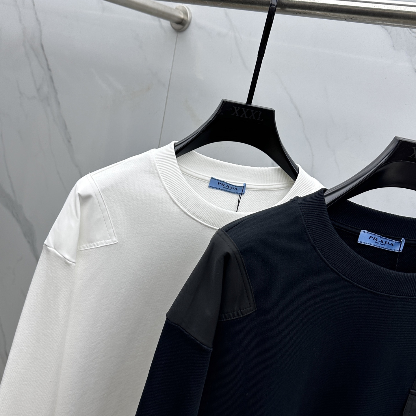 🆕Prada普拉达 2025Ss秋冬新款卫衣，精美工艺圆领款，特制纯棉400克面料升级水洗大毛圈、柔软贴