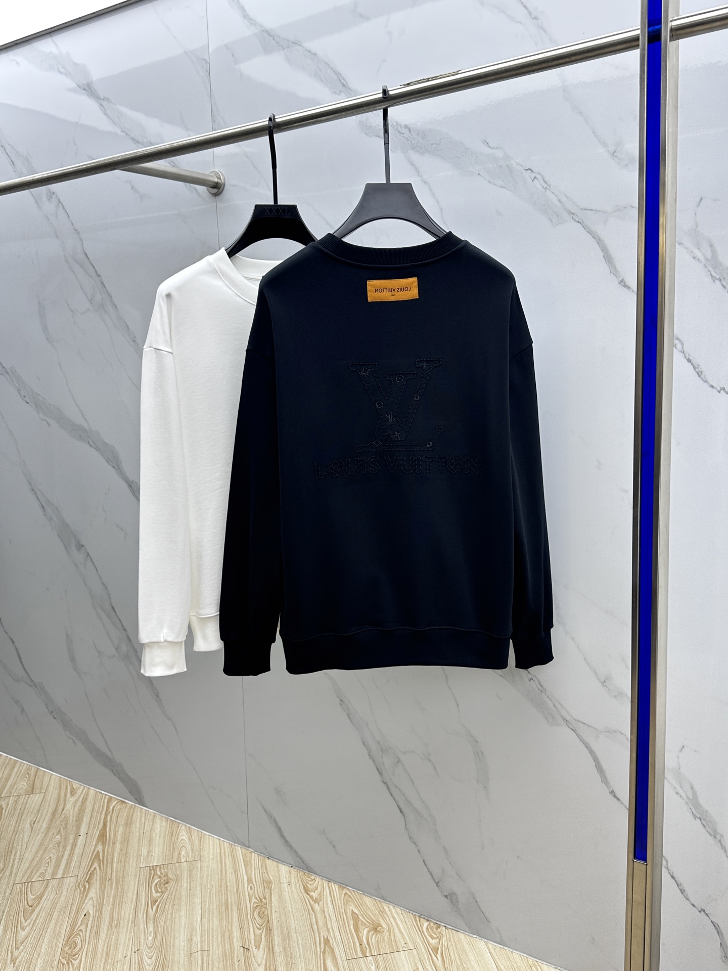 🆕1V*路易威登 2025Ss秋冬新款卫衣，精美工艺圆领款，特制纯棉400克面料升级水洗大毛圈、柔软贴身