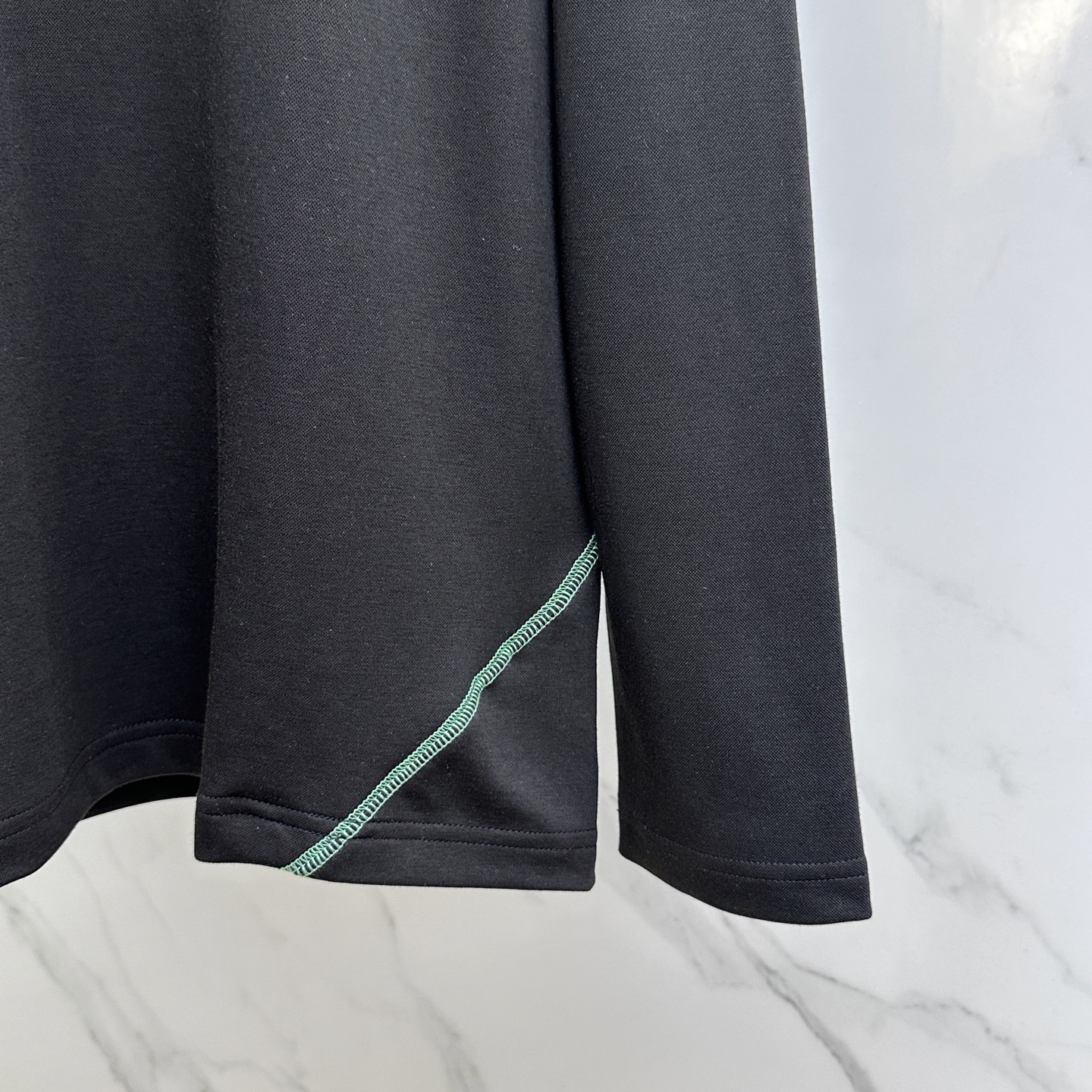 🆕lululemon 2025SS秋季新款男士圆领长袖 T 恤，以当季色调传递典雅韵味，成就日常搭配佳选