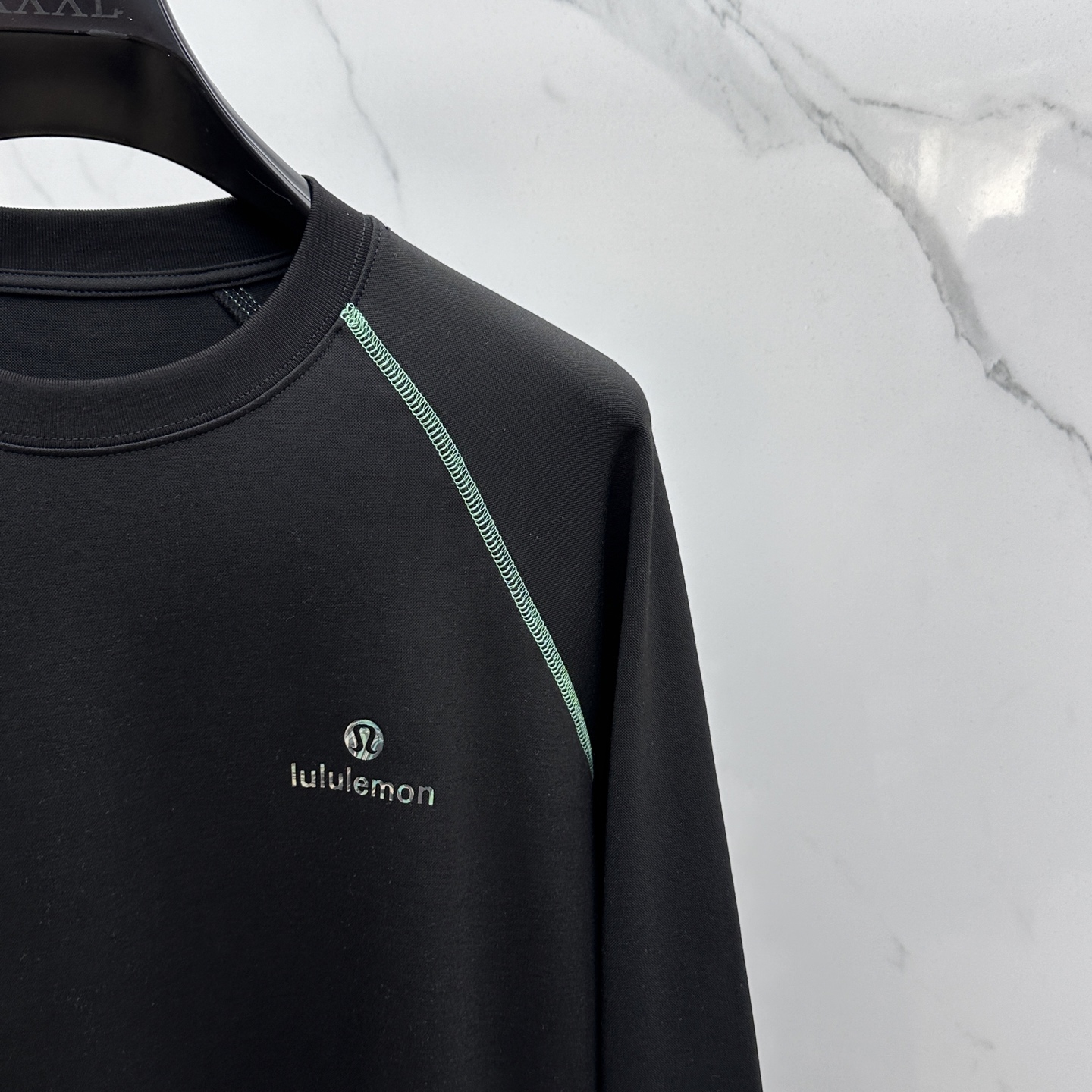 🆕lululemon 2025SS秋季新款男士圆领长袖 T 恤，以当季色调传递典雅韵味，成就日常搭配佳选